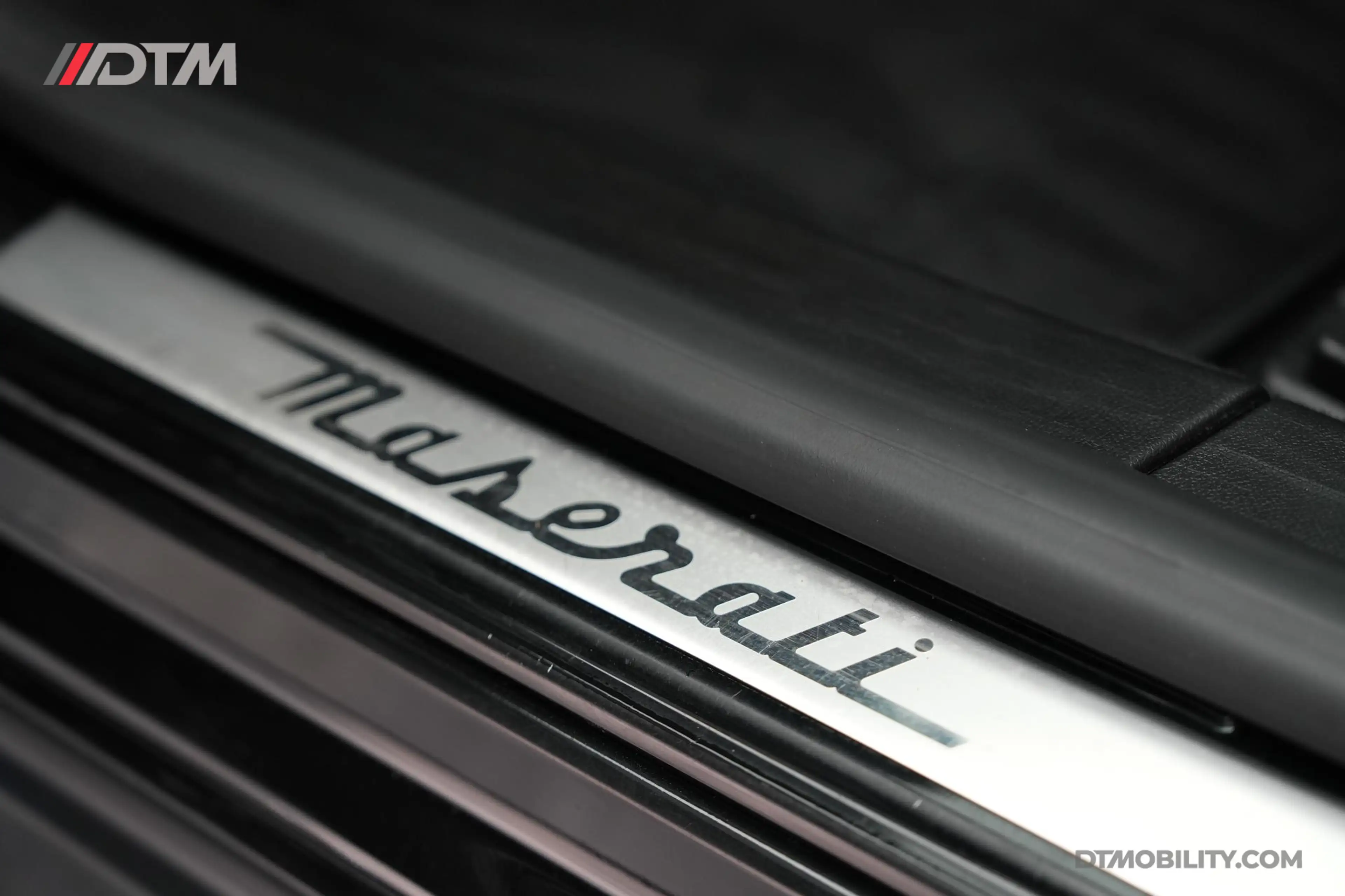 Maserati Ghibli 3.0 V6 D | Volledige historie | — photo 13