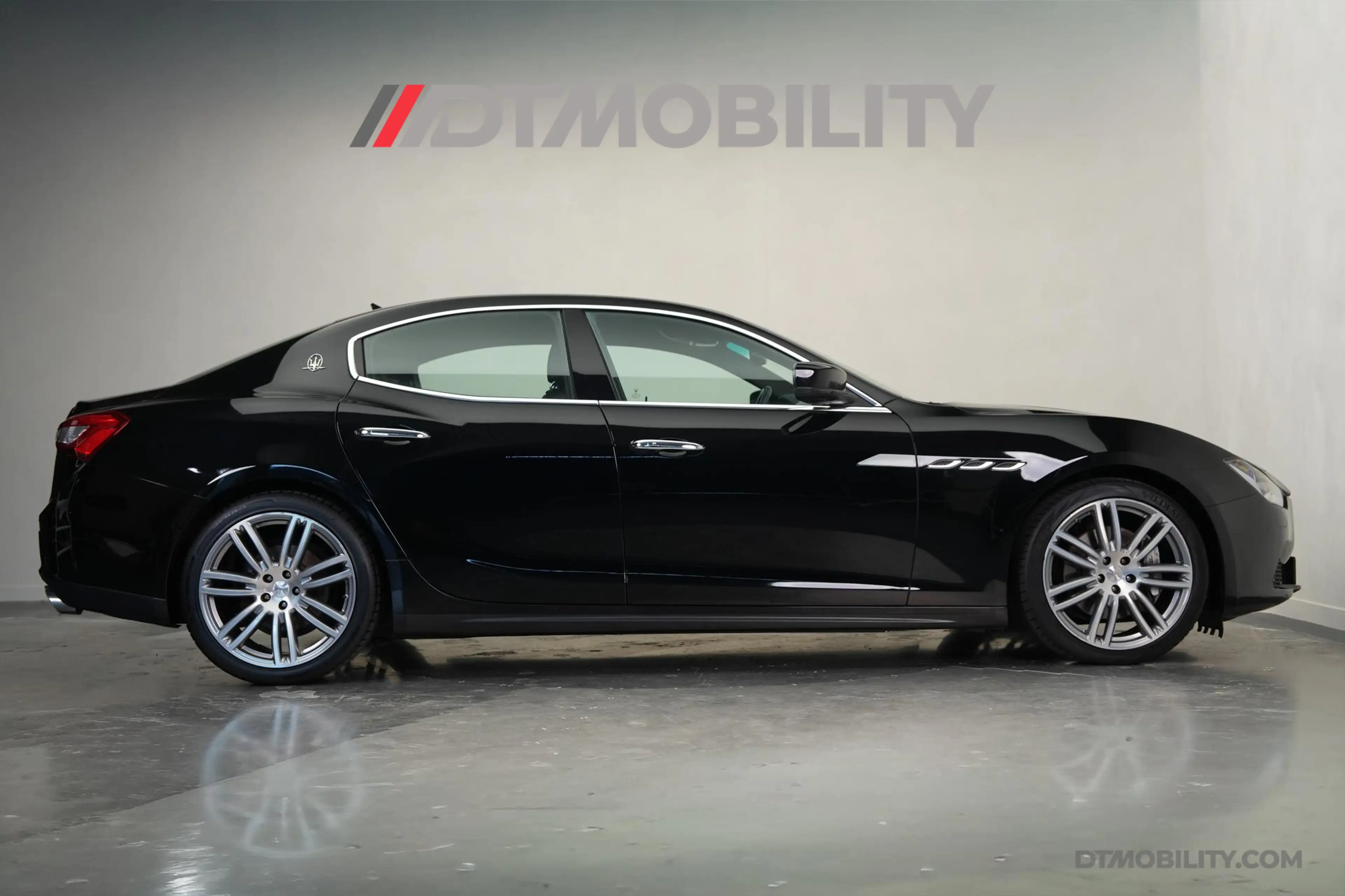 Maserati Ghibli 3.0 V6 D | Volledige historie | — photo 8