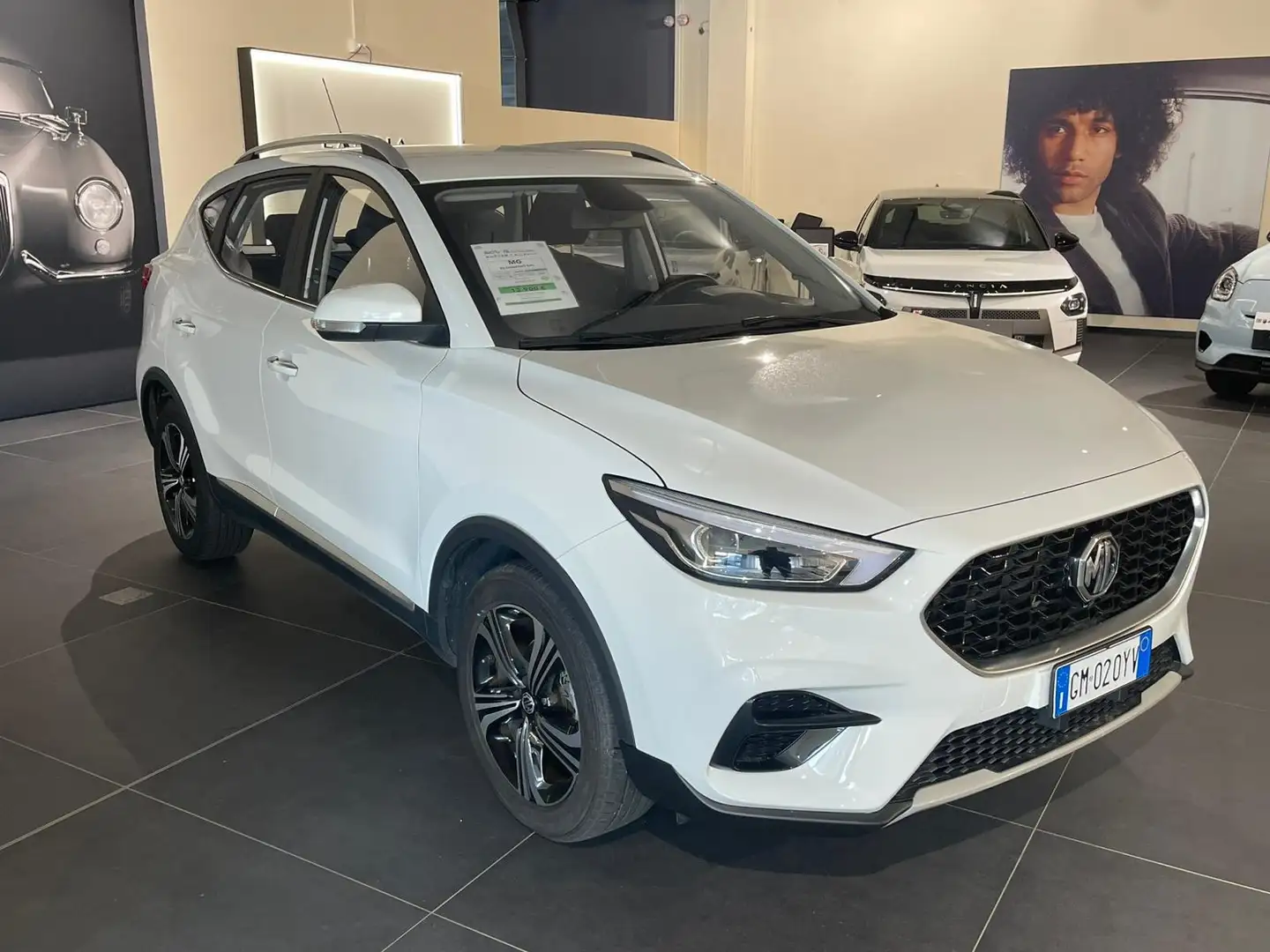 MG ZS 1.5 Comfort GPL White - 1