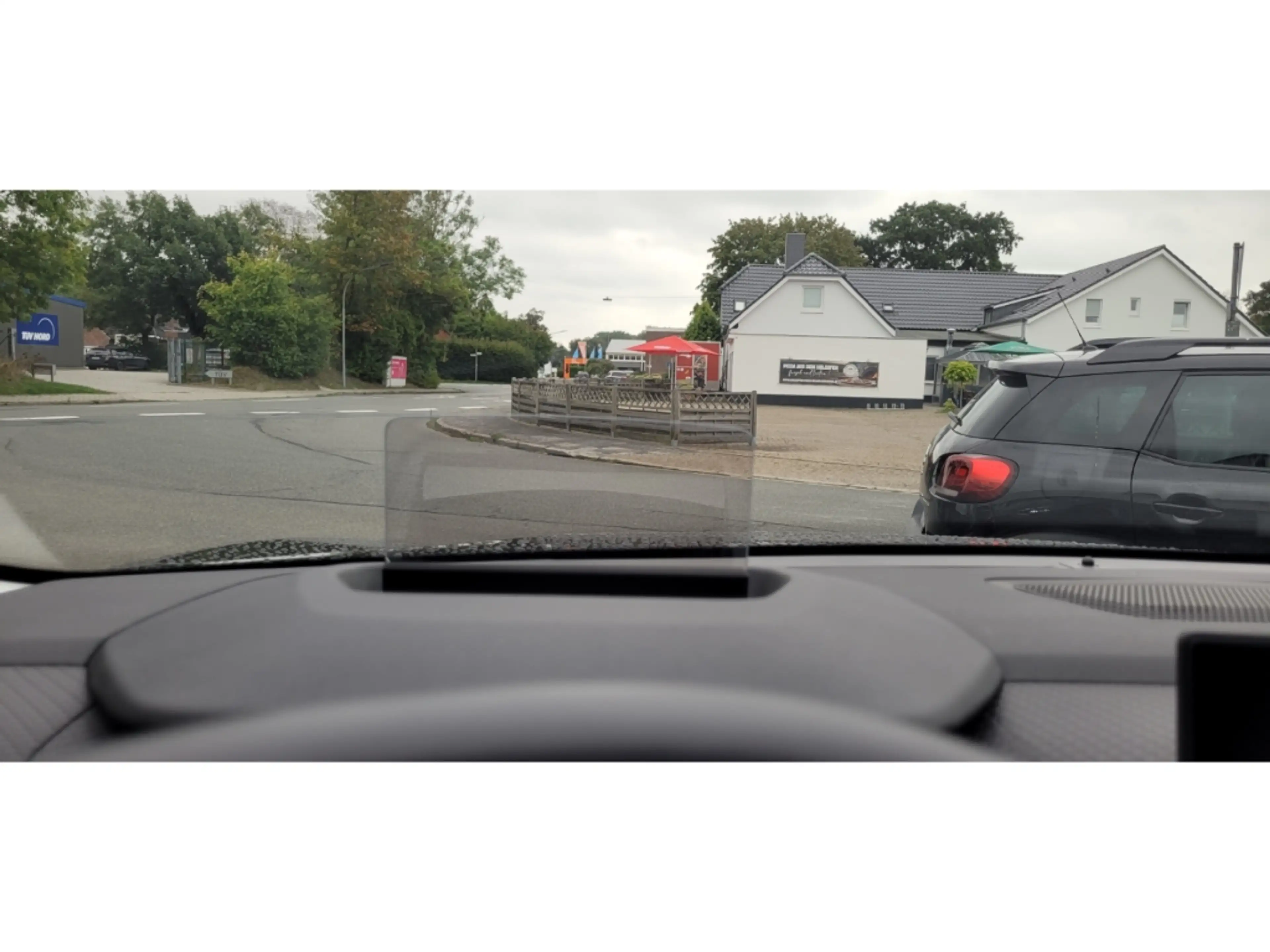 Citroen C4 PureTech 130 S&S EAT8 Max HUD Navi Digitales Cockp — photo 13