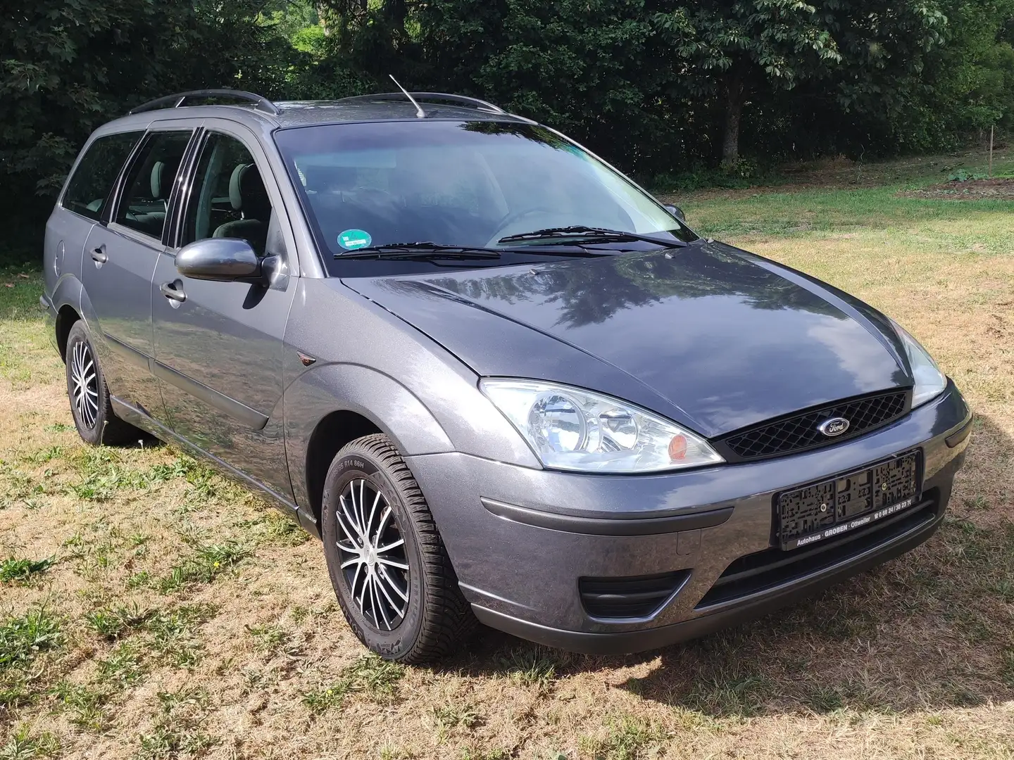 Ford Focus Focus Turnier Grey - 1