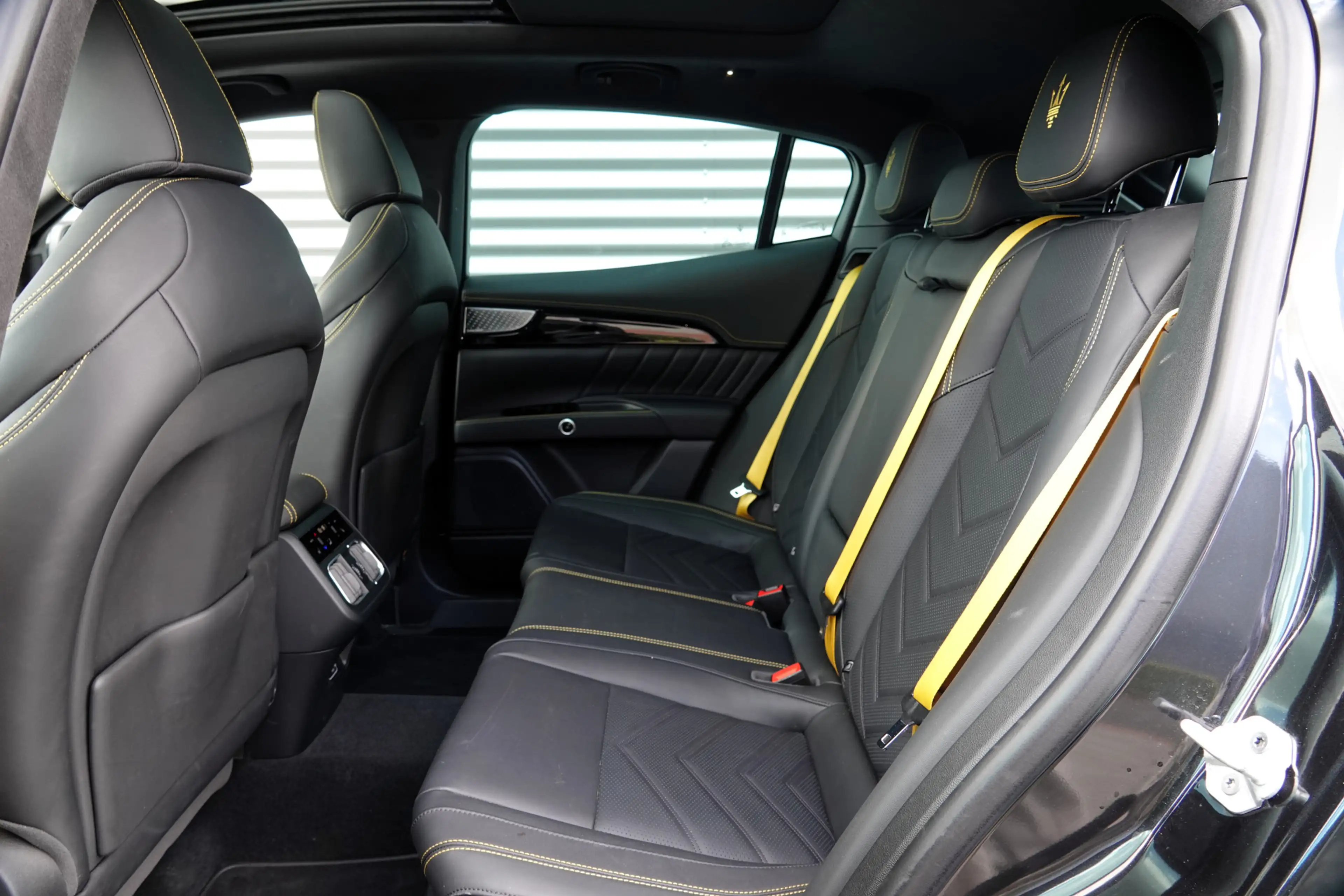 Maserati Grecale 2.0 MHEV Modena | Panodak | Alcantara | Sonus | Ve — photo 13