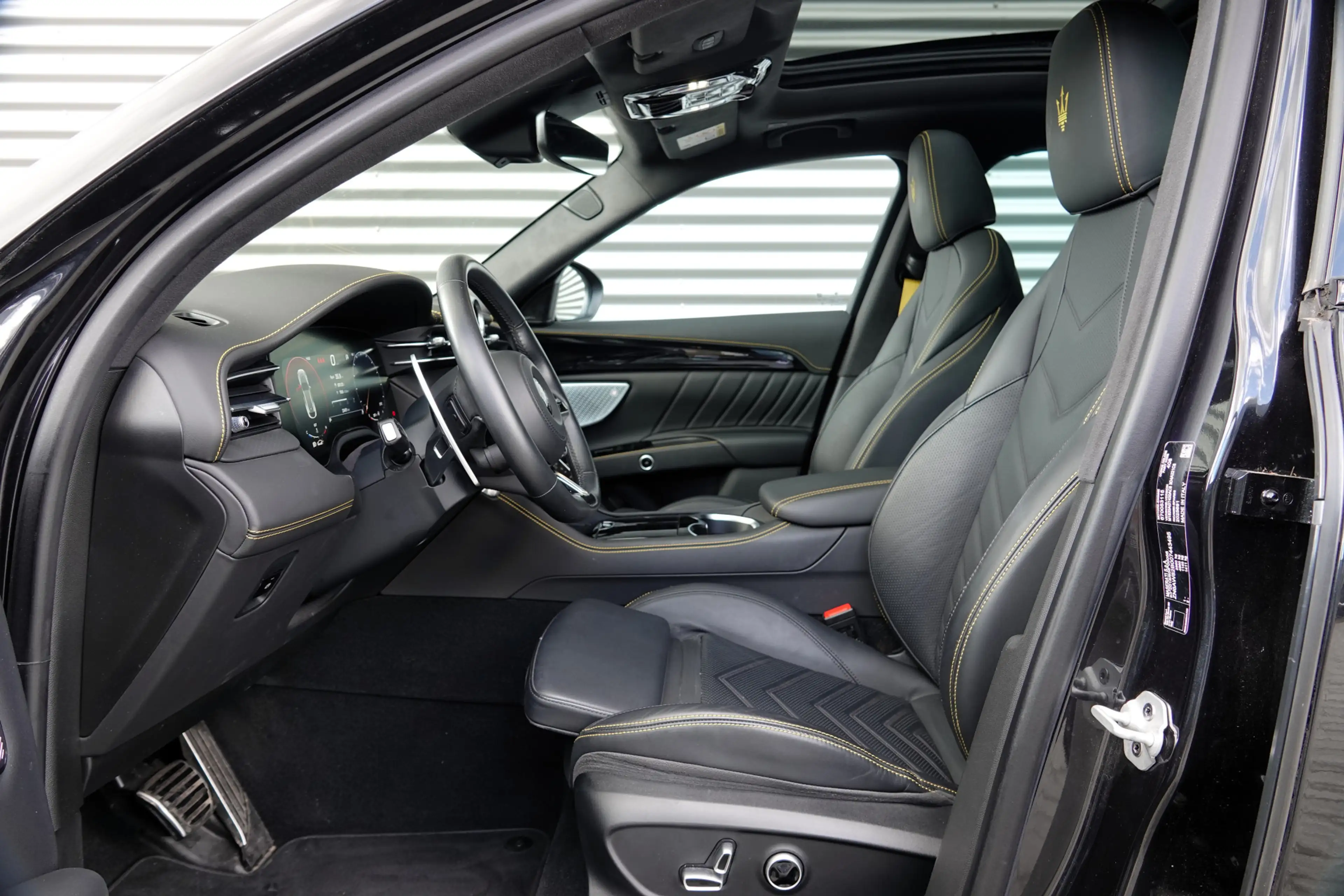 Maserati Grecale 2.0 MHEV Modena | Panodak | Alcantara | Sonus | Ve — photo 5