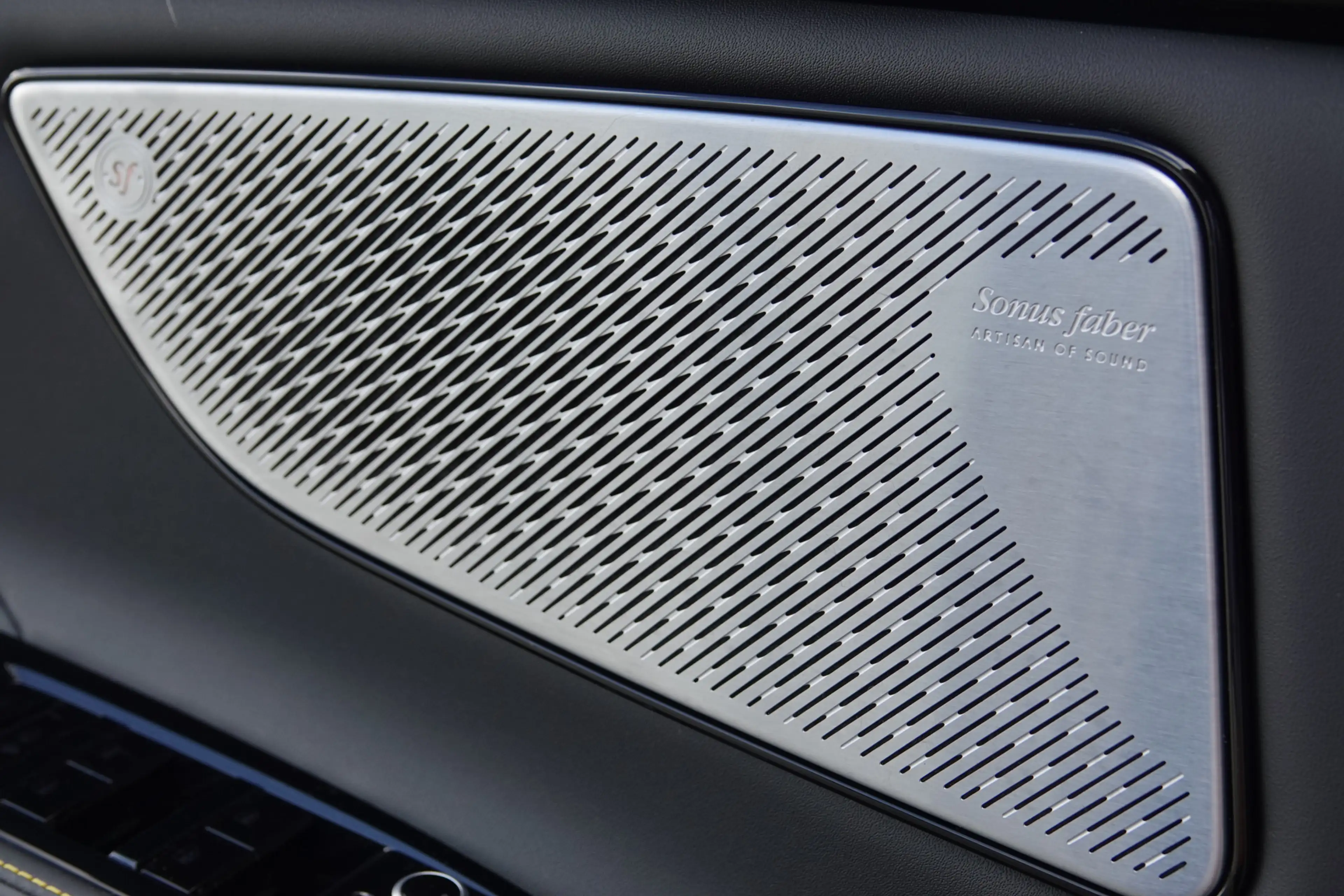 Maserati Grecale 2.0 MHEV Modena | Panodak | Alcantara | Sonus | Ve — photo 7