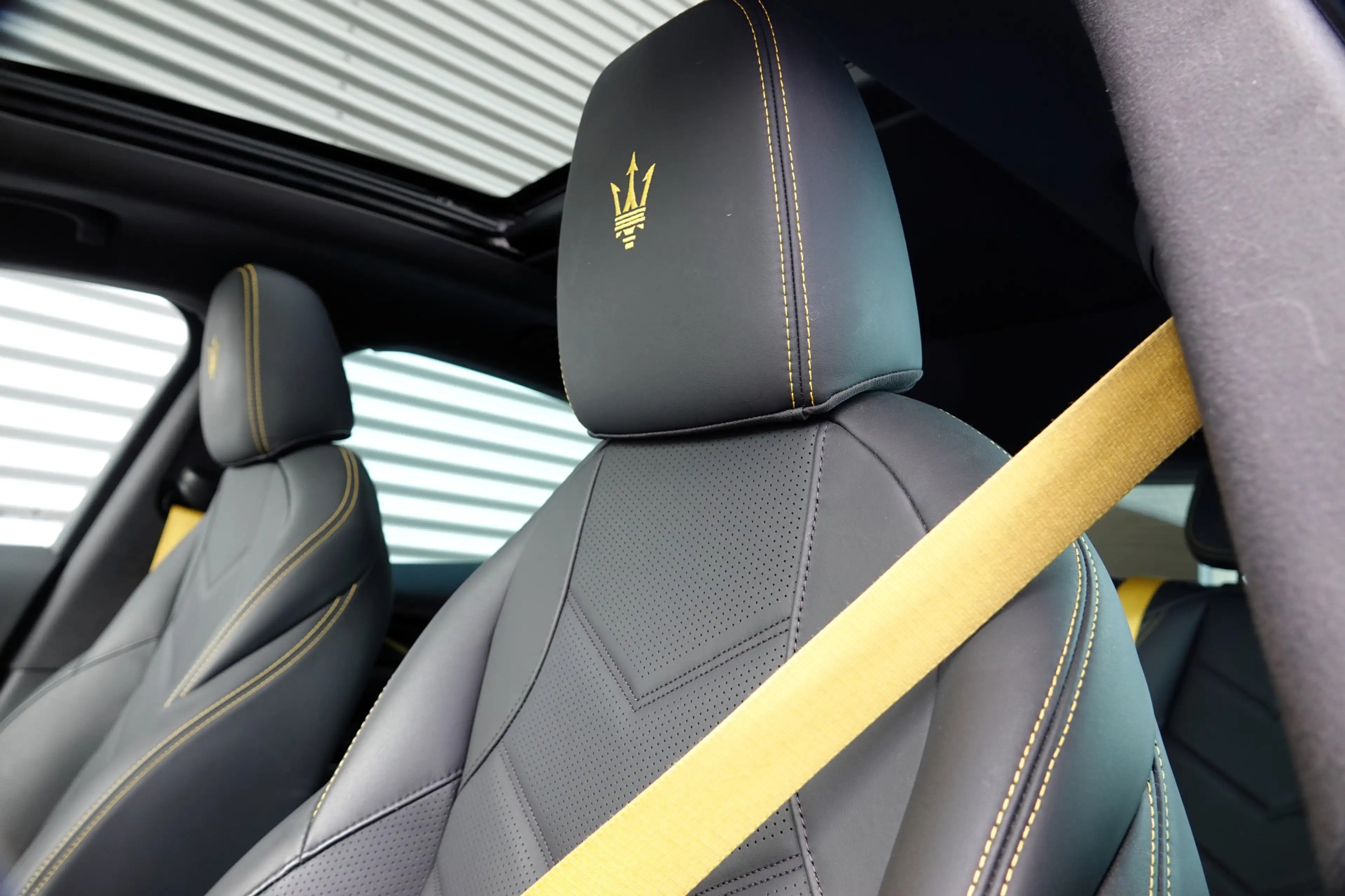 Maserati Grecale 2.0 MHEV Modena | Panodak | Alcantara | Sonus | Ve — photo 16
