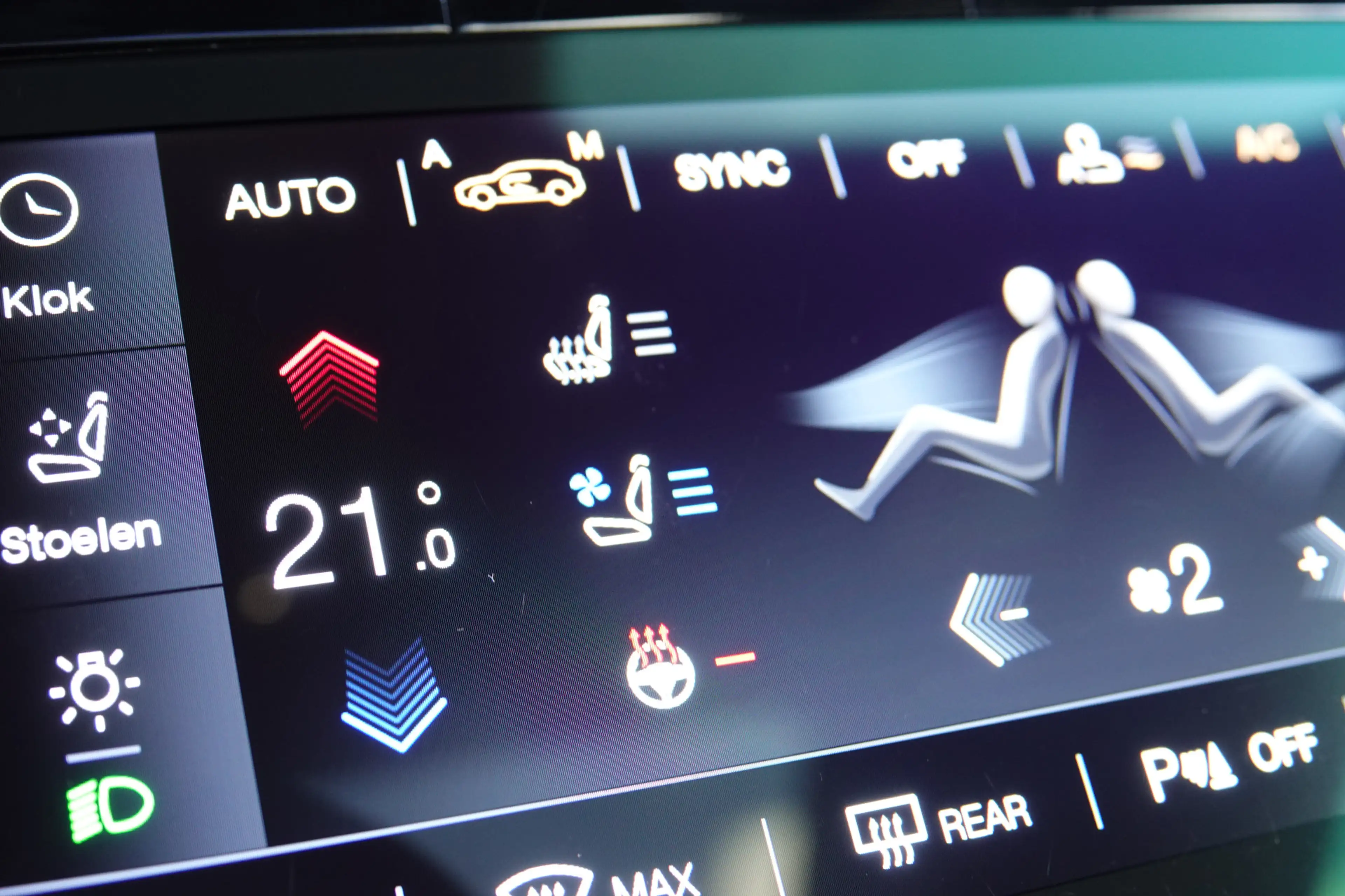 Maserati Grecale 2.0 MHEV Modena | Panodak | Alcantara | Sonus | Ve — photo 31