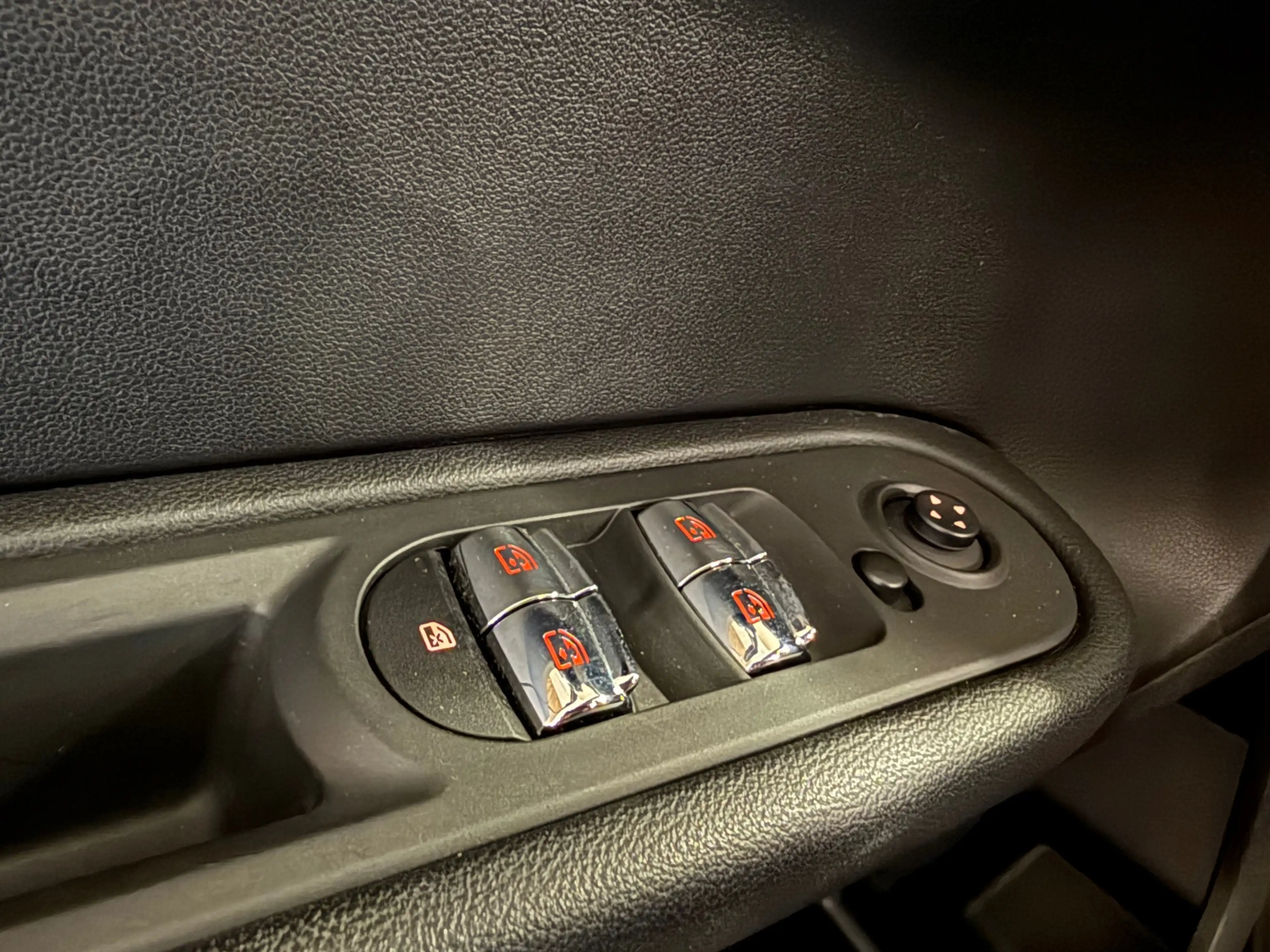 MINI One Countryman 1.5 Dutch Made Edition — photo 18