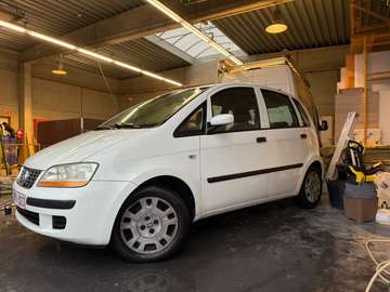 1.3 Multijet 16v Black Label