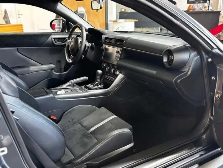 Toyota GR86 2023, foto 10