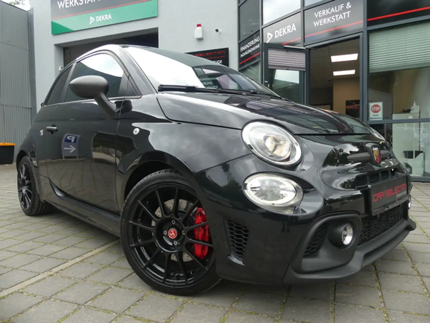 Abarth 695 1.4 Jet AUTOM/PANO Rennsport GT Schalensitze Černá - 1