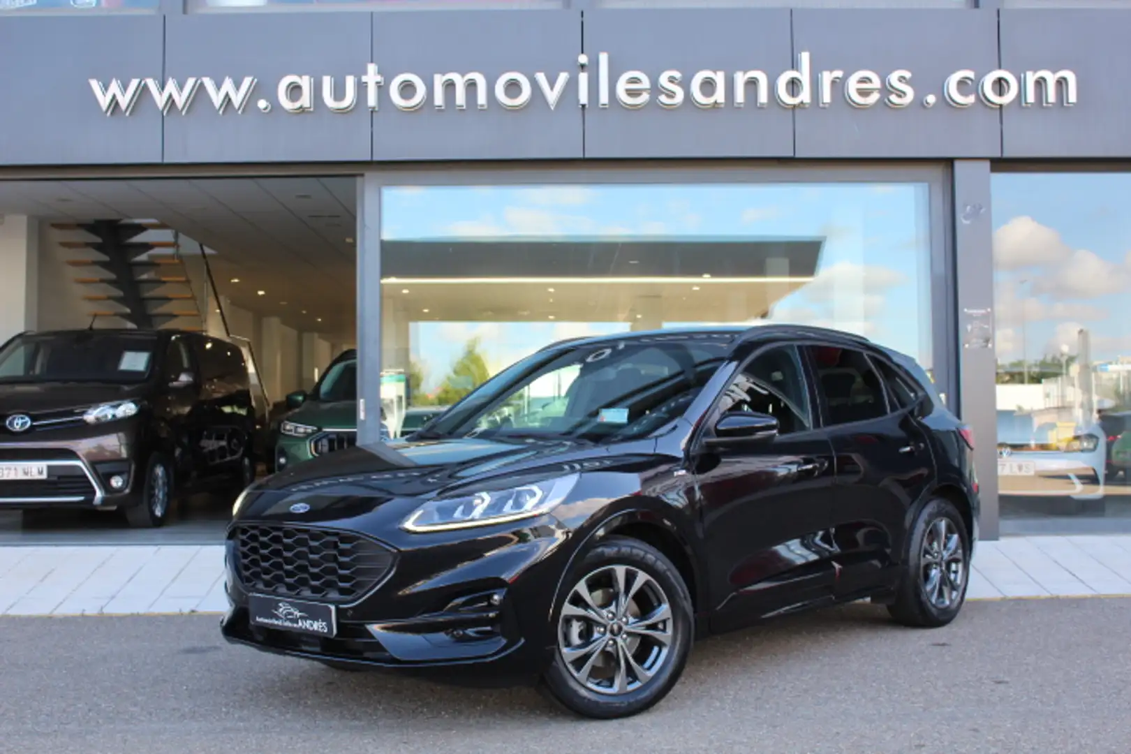 Ford Kuga 1.5 EcoBlue ST-Line FWD 120 Negro - 1