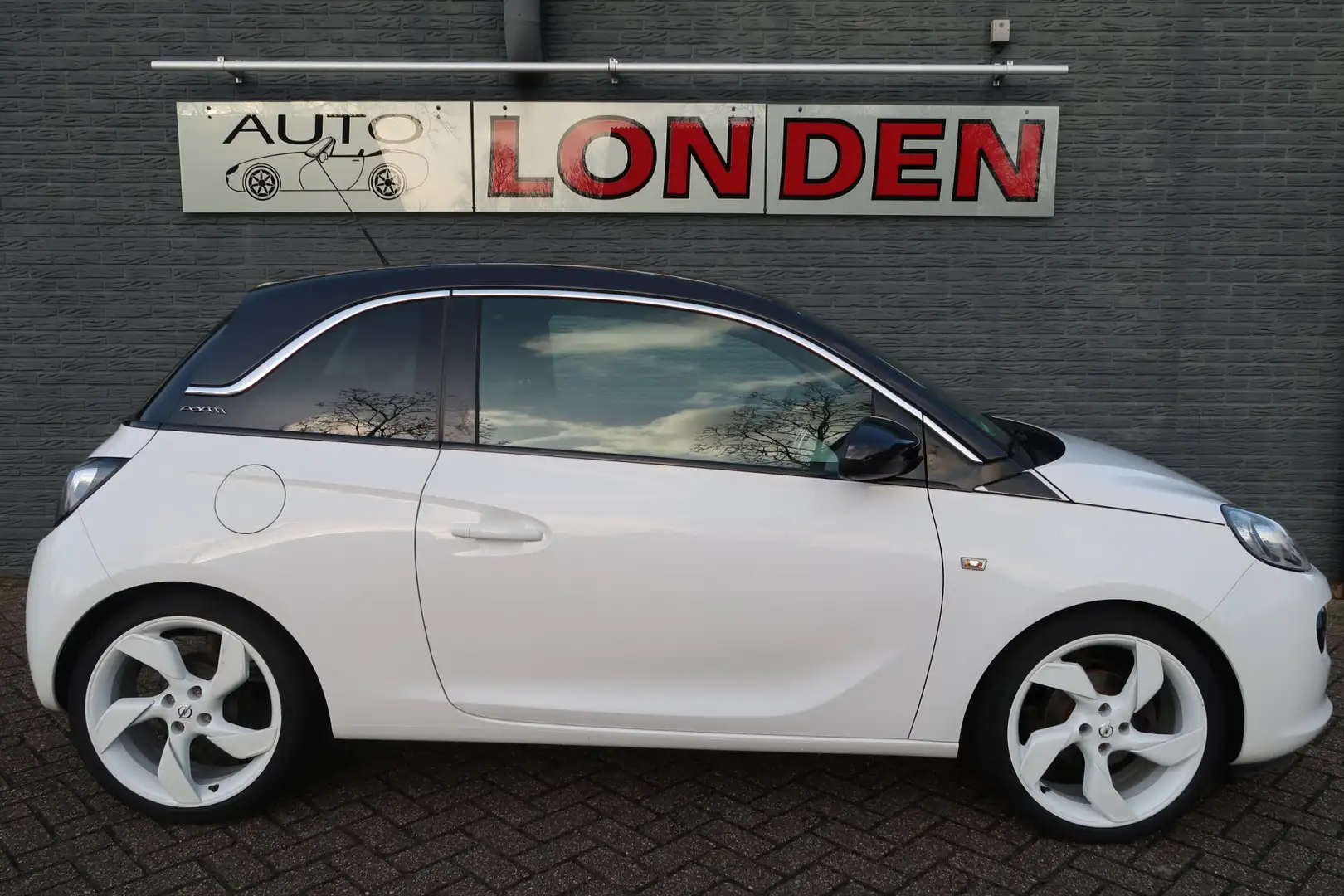 Opel Adam 1.4 Jam eco Flex Zeer sportieve en nette auto Blanc - 2