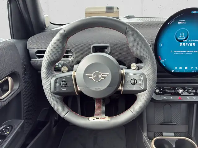 Mini Hatch view 11