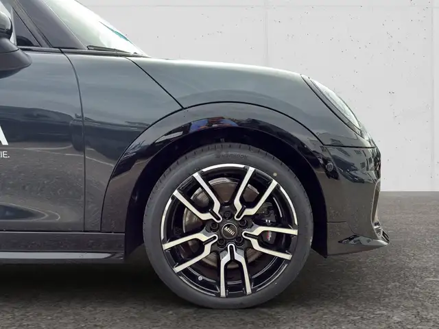 Mini Hatch view 7