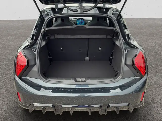Mini Hatch view 18