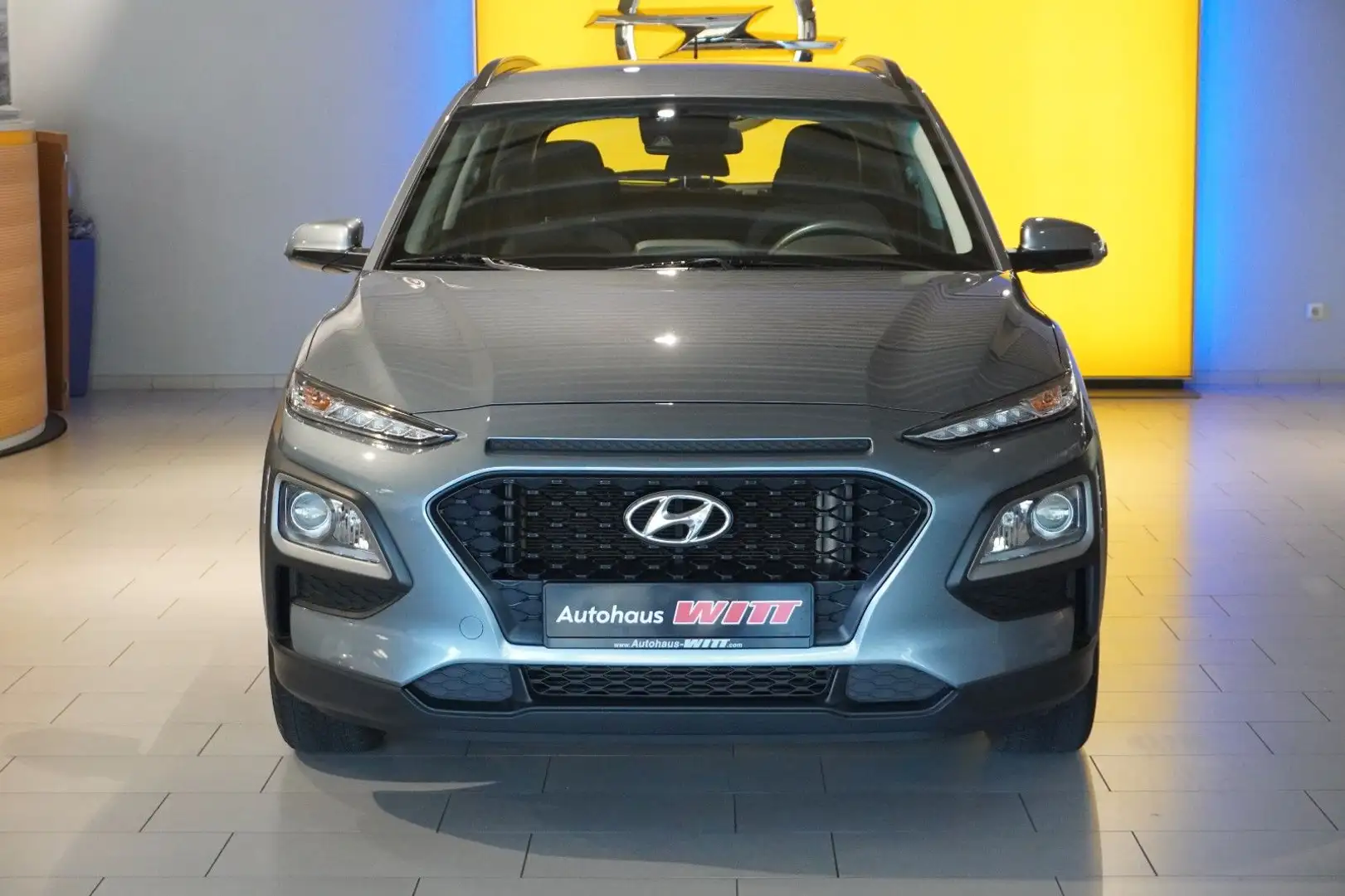 Hyundai KONA Style Grau - 2