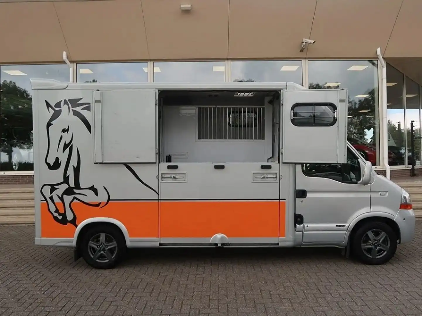 Renault Master Plateado - 1