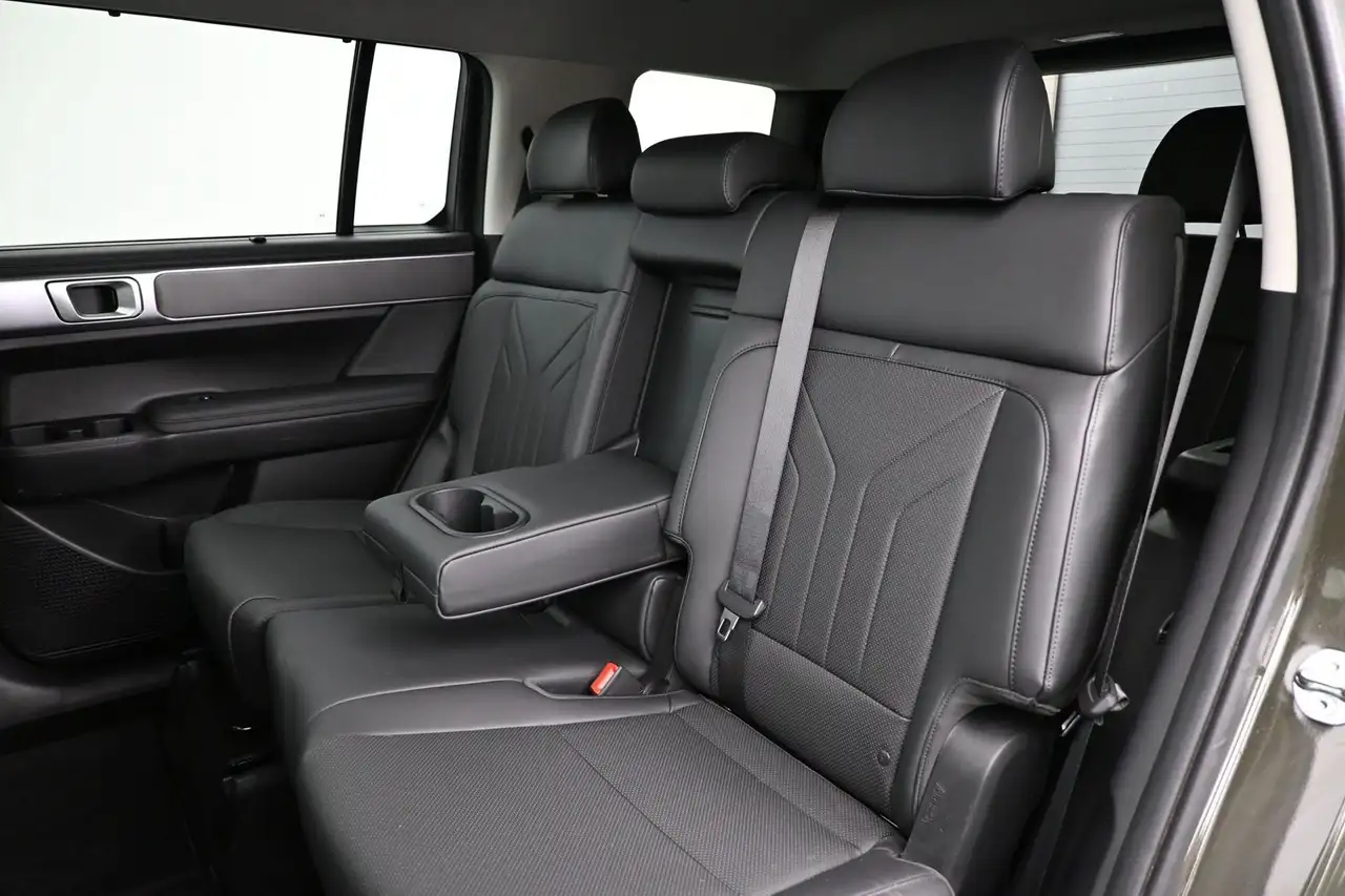 Hyundai SANTA FE снимка Hyundai SANTA FE