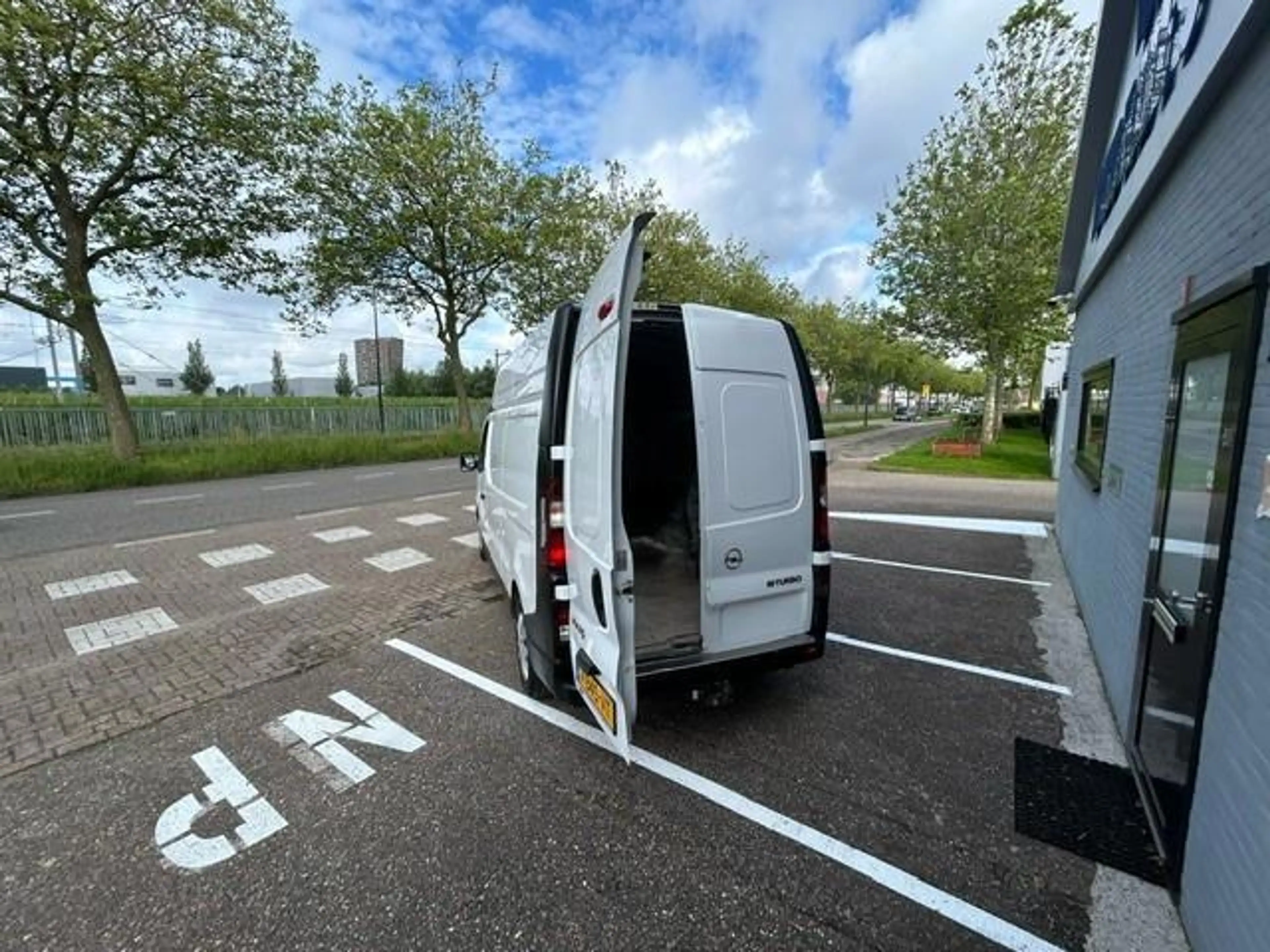 Opel Vivaro 1.6 CDTI L2H2Eco perfect voor camper — photo 4