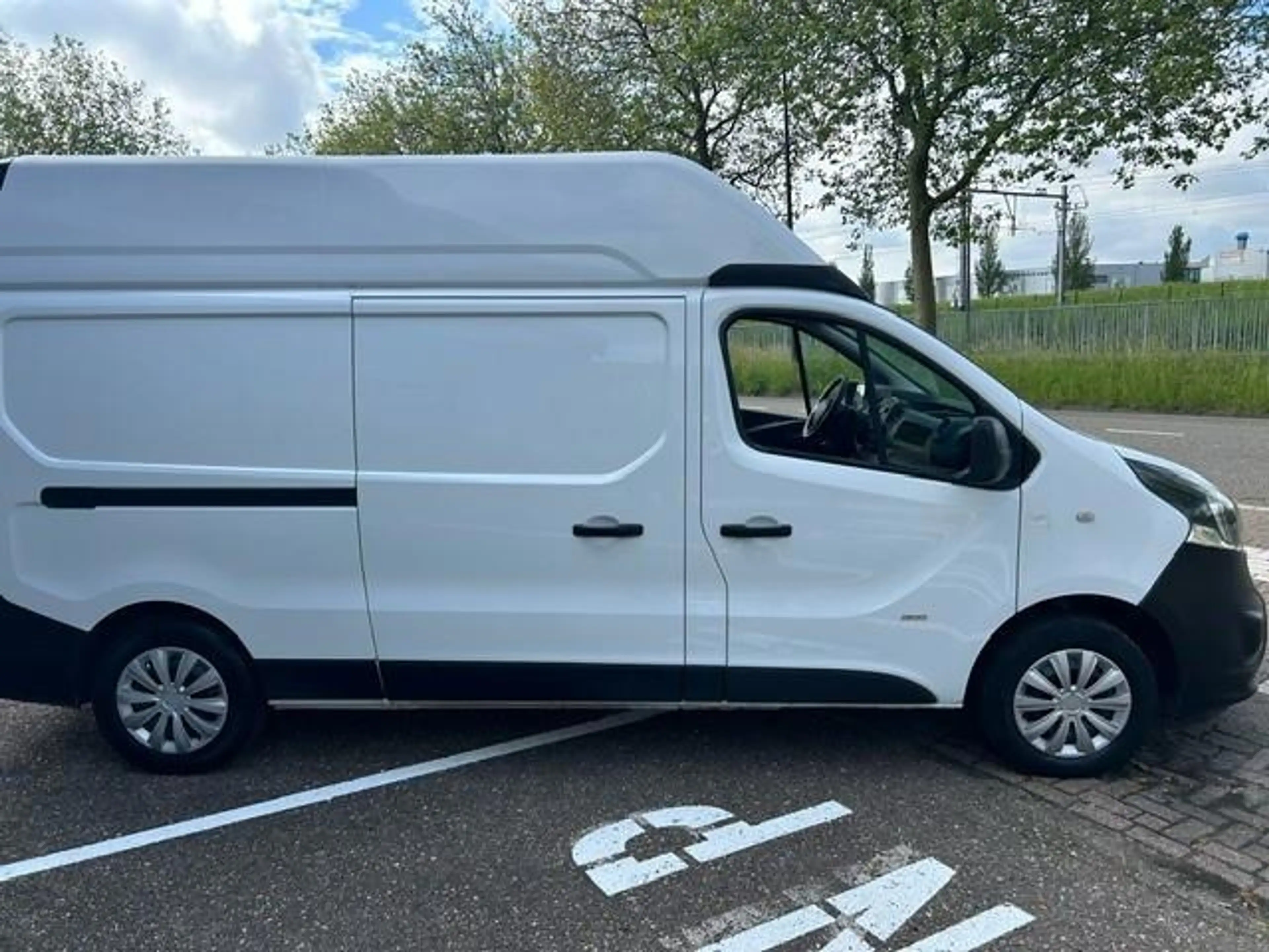 Opel Vivaro 1.6 CDTI L2H2Eco perfect voor camper — photo 7