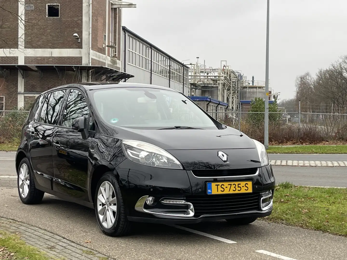 Renault Scenic 1.2 TCe Bose | Navigatie | Trekhaak | Stoelverwarm Negro - 1
