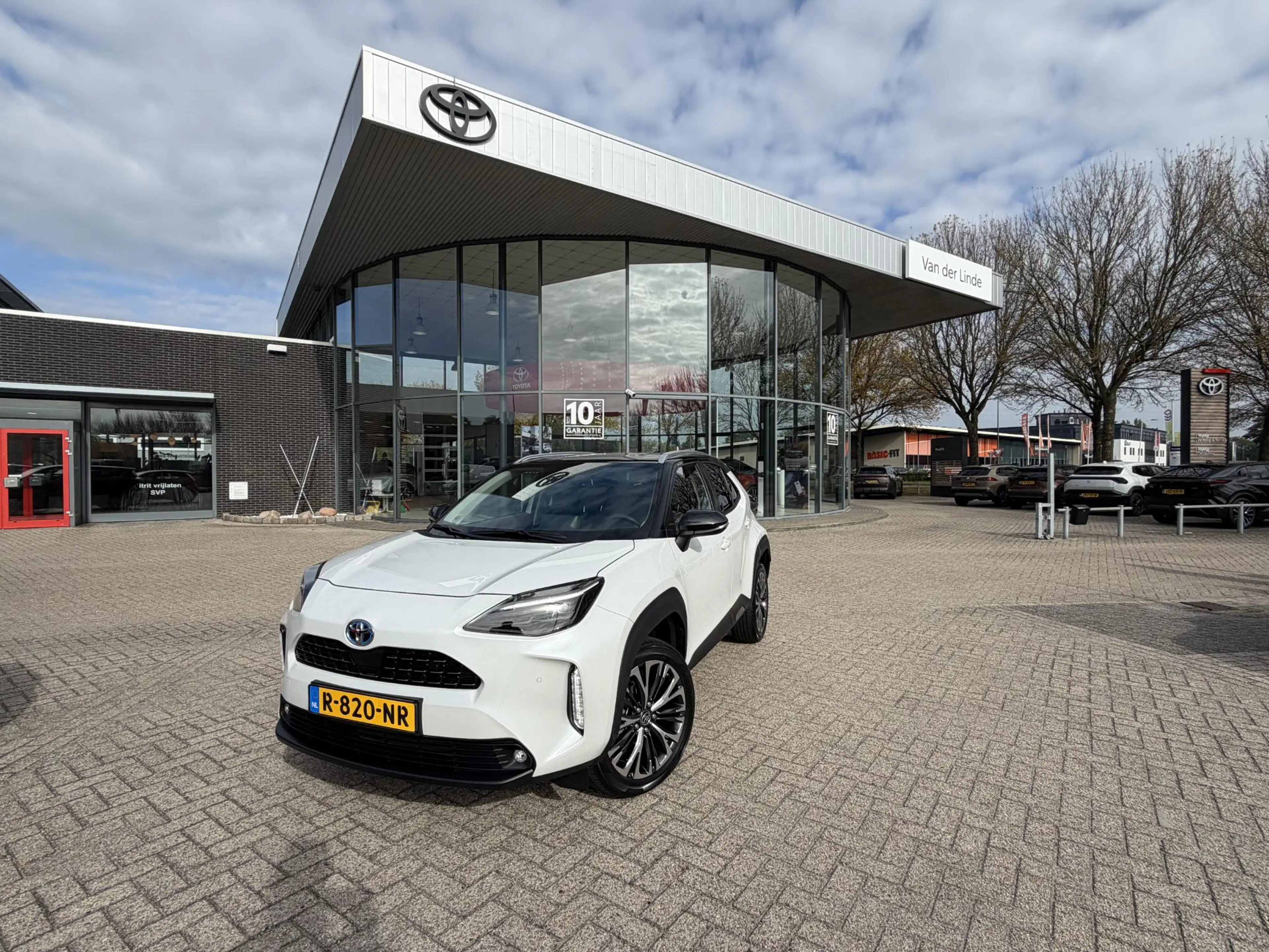 Toyota Yaris Cross 1.5 Hybrid Executive Eerste Eig NL PDC HUD Navi — photo 4