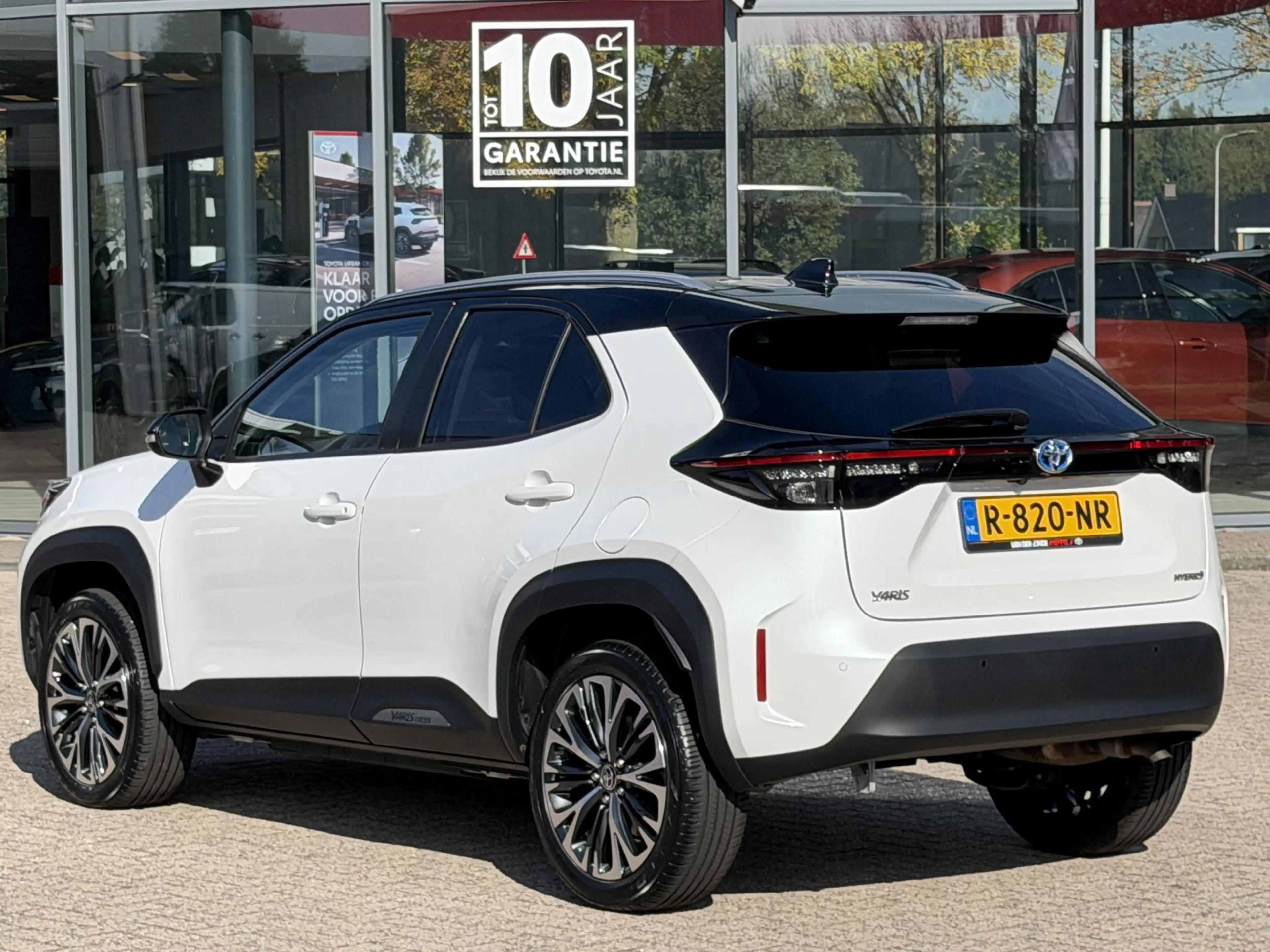 Toyota Yaris Cross 1.5 Hybrid Executive Eerste Eig NL PDC HUD Navi — photo 3