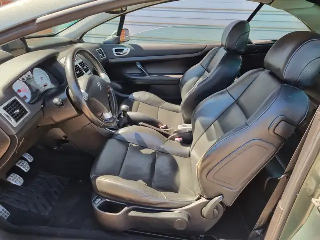 Peugeot 307 CC view 5