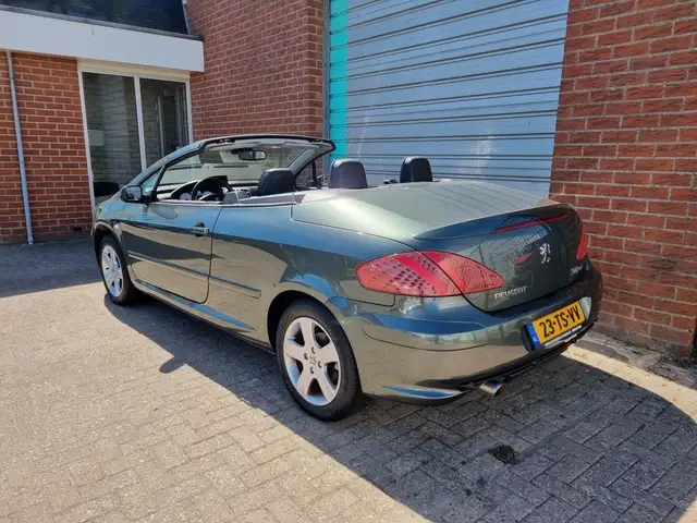 Peugeot 307 CC view 3
