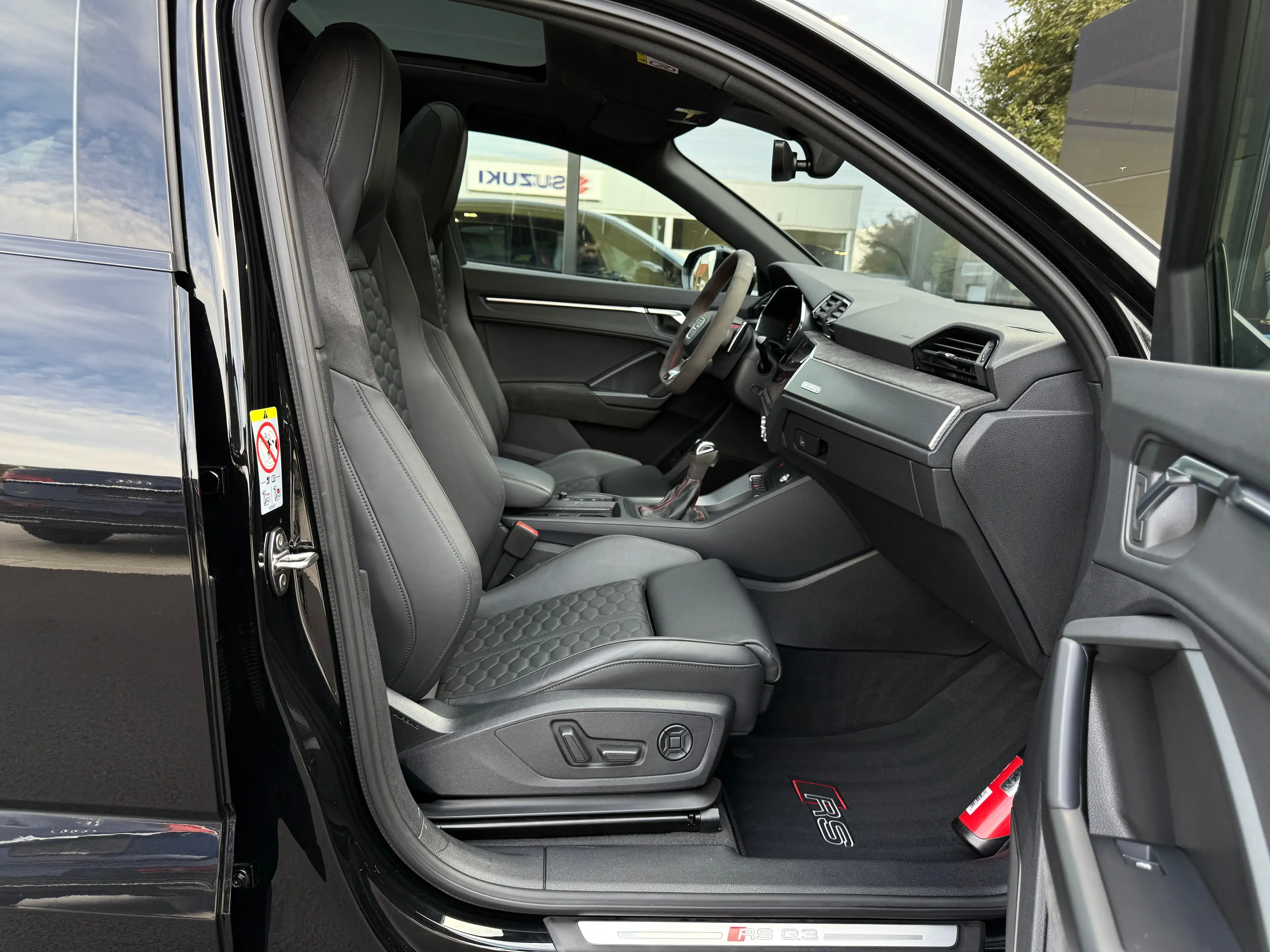 Audi RS Q3 2.5 TFSi 400CV SHADOW PLUS !! FULL FULL OPTiONS !! — photo 15
