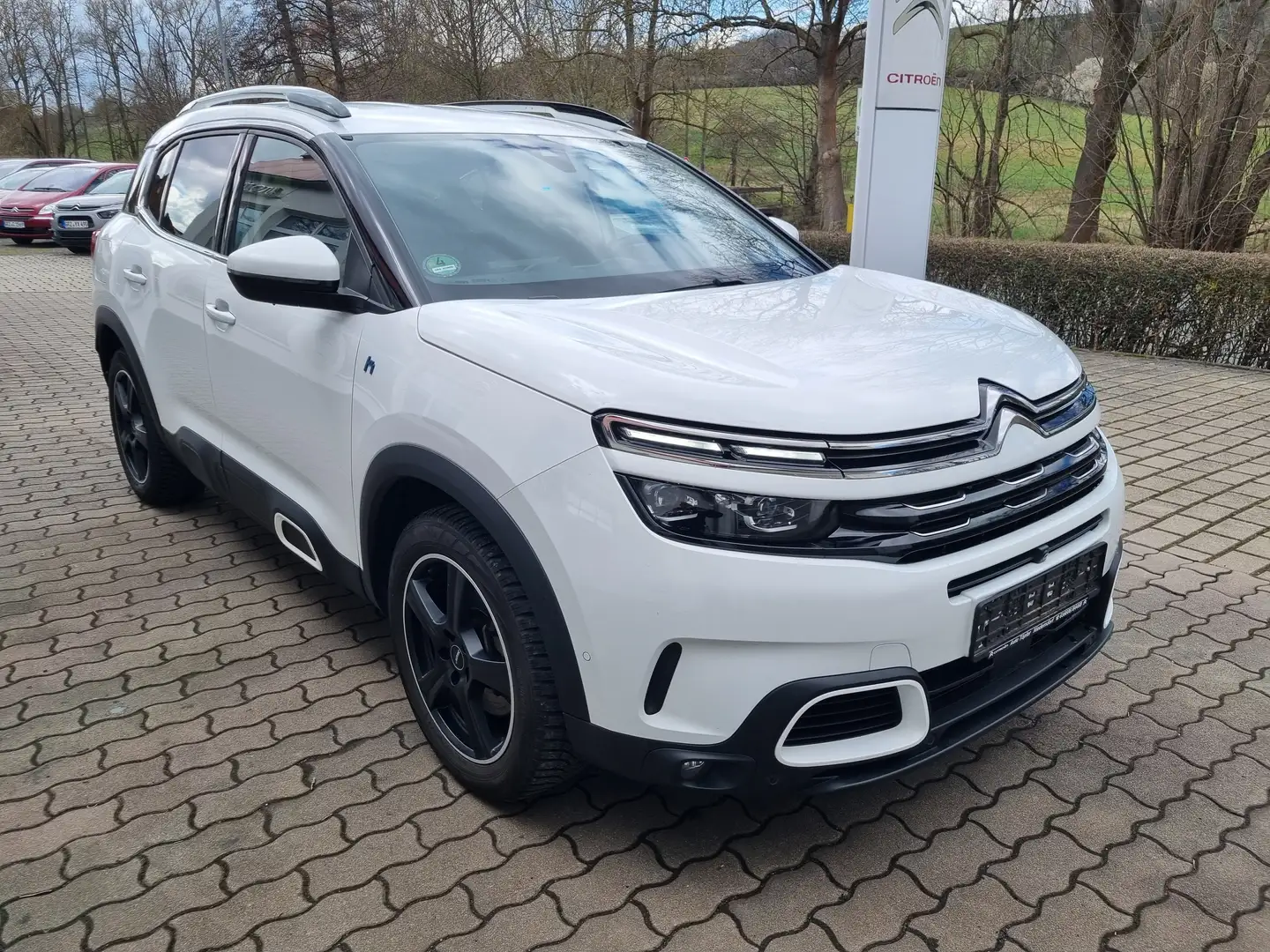 Citroen C5 Aircross Hybrid 225 e.EAT8 SHINE PACK Weiß - 2