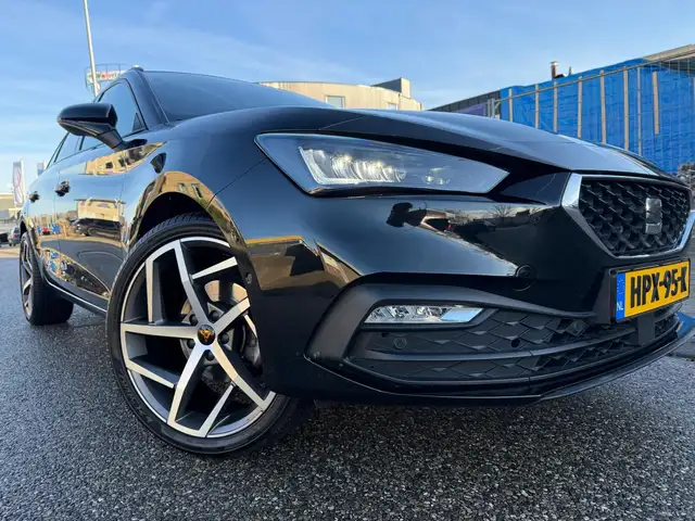Seat Leon view 7