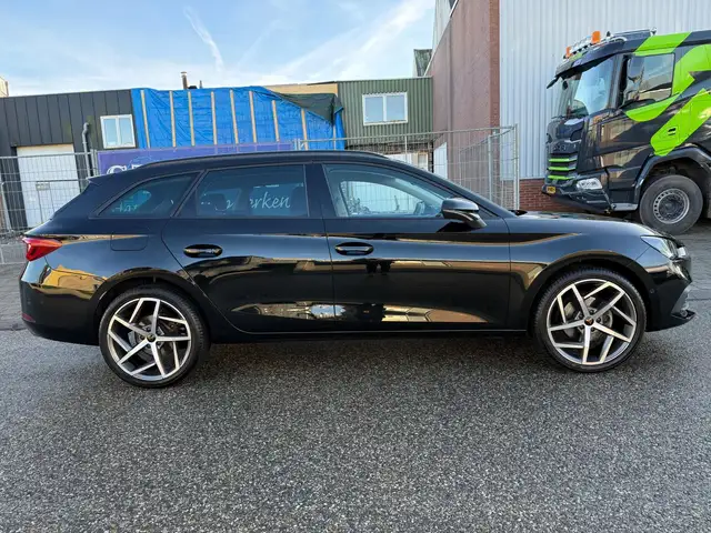Seat Leon view 10