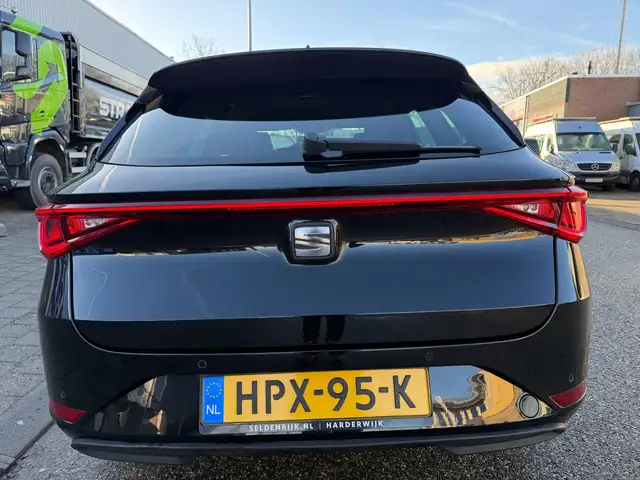 Seat Leon view 11