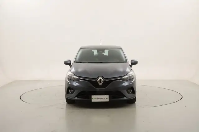 Renault Clio view 8