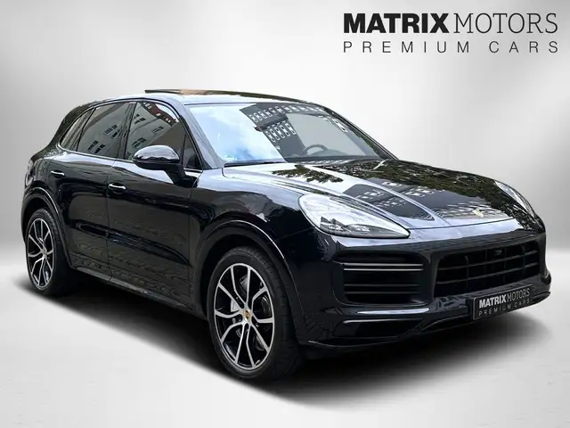 Porsche Cayenne view 9