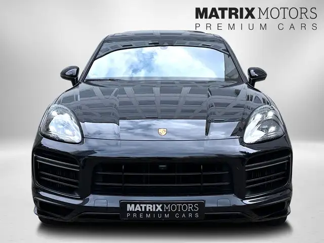 Porsche Cayenne view 13