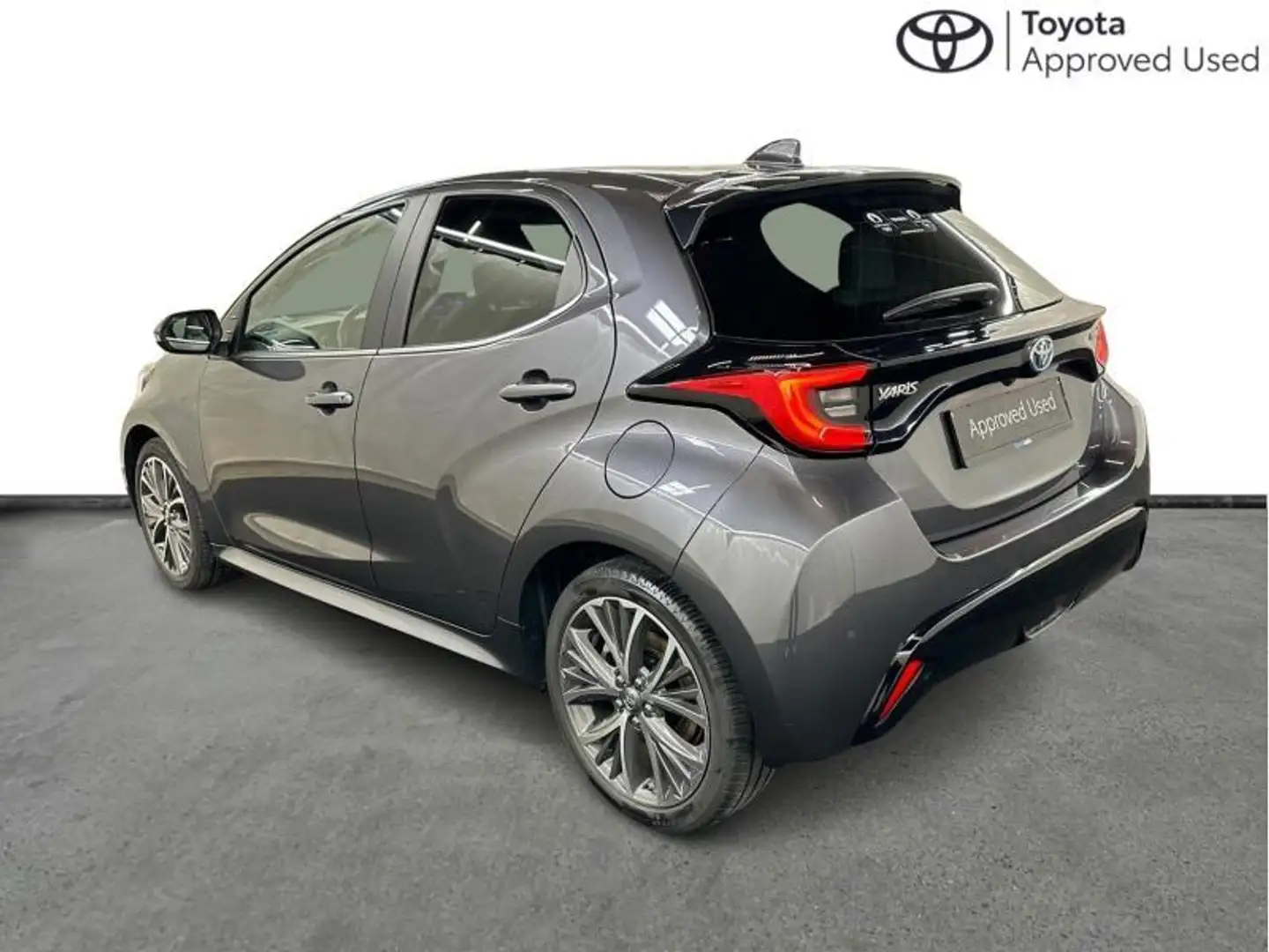 Toyota Yaris Elegant Grijs - 2