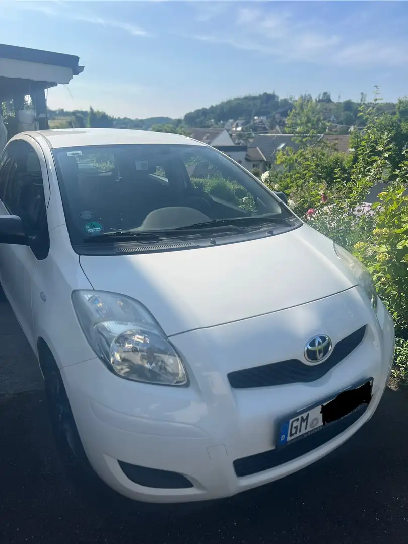 Toyota Yaris Yaris 1.0 VVT-i Weiß - 1
