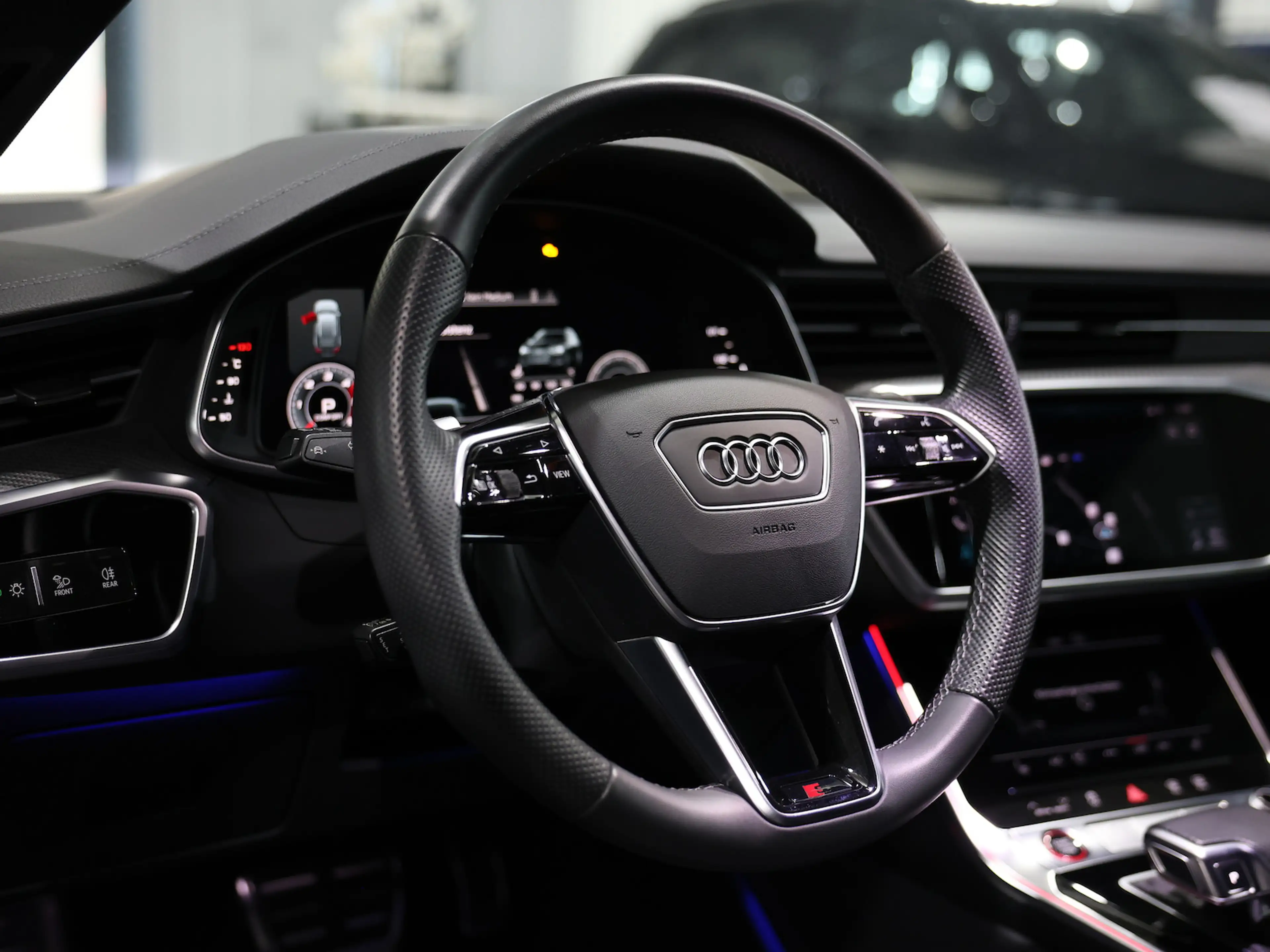Audi S6 Avant 3.0 TDI Q S-LINE WHITE & BLACK PANORAMA — photo 12
