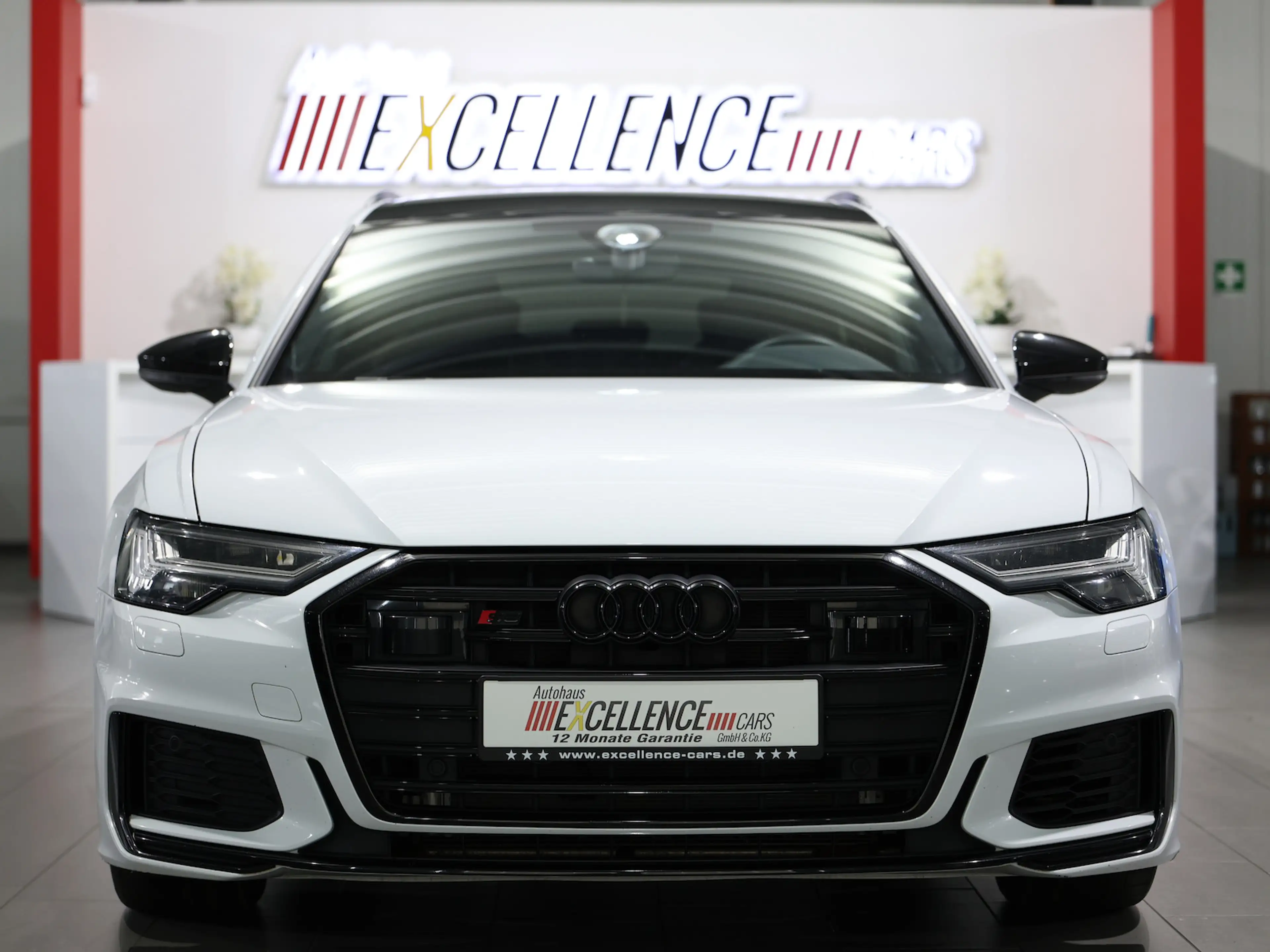 Audi S6 Avant 3.0 TDI Q S-LINE WHITE & BLACK PANORAMA — photo 6