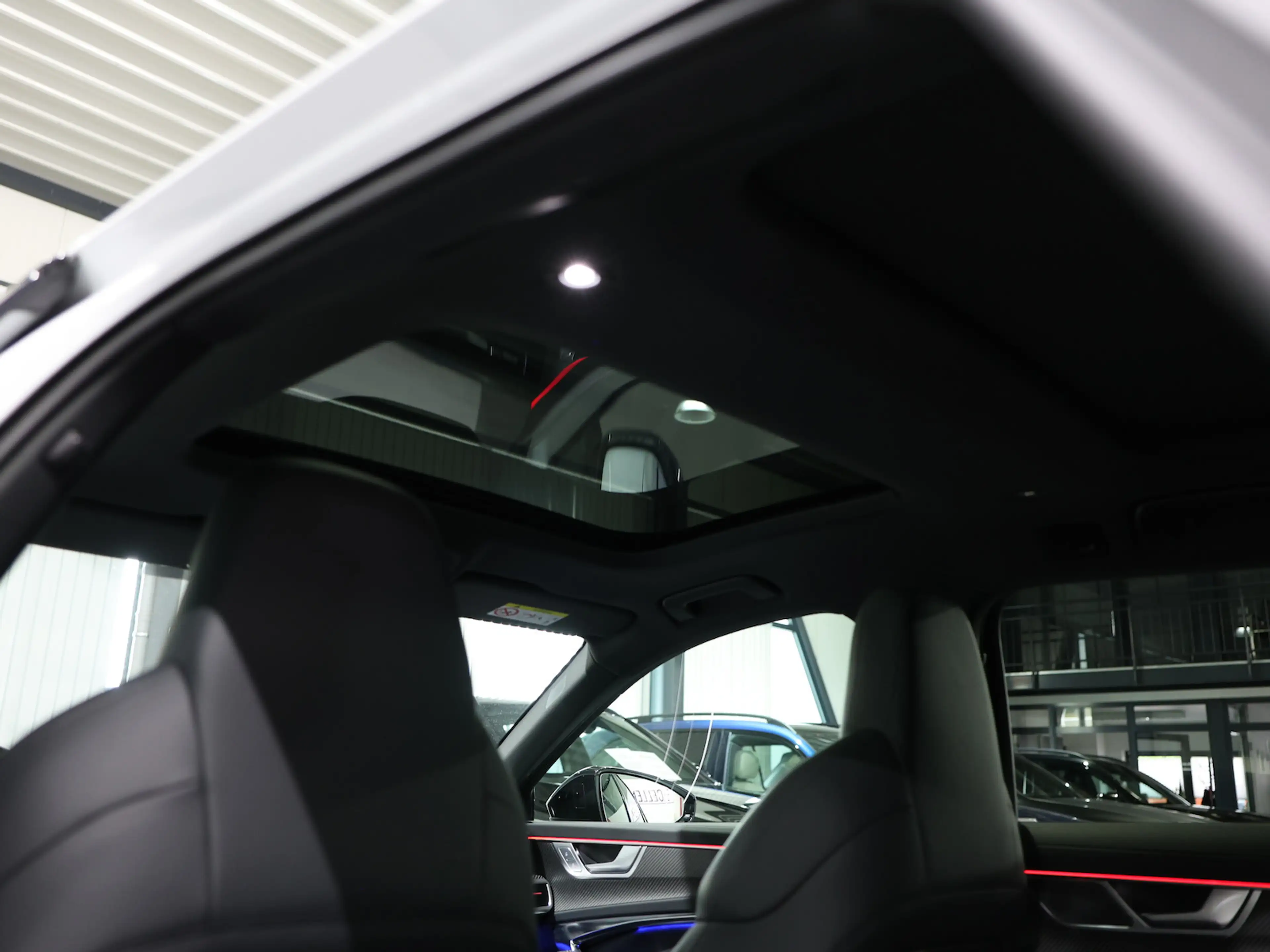 Audi S6 Avant 3.0 TDI Q S-LINE WHITE & BLACK PANORAMA — photo 15