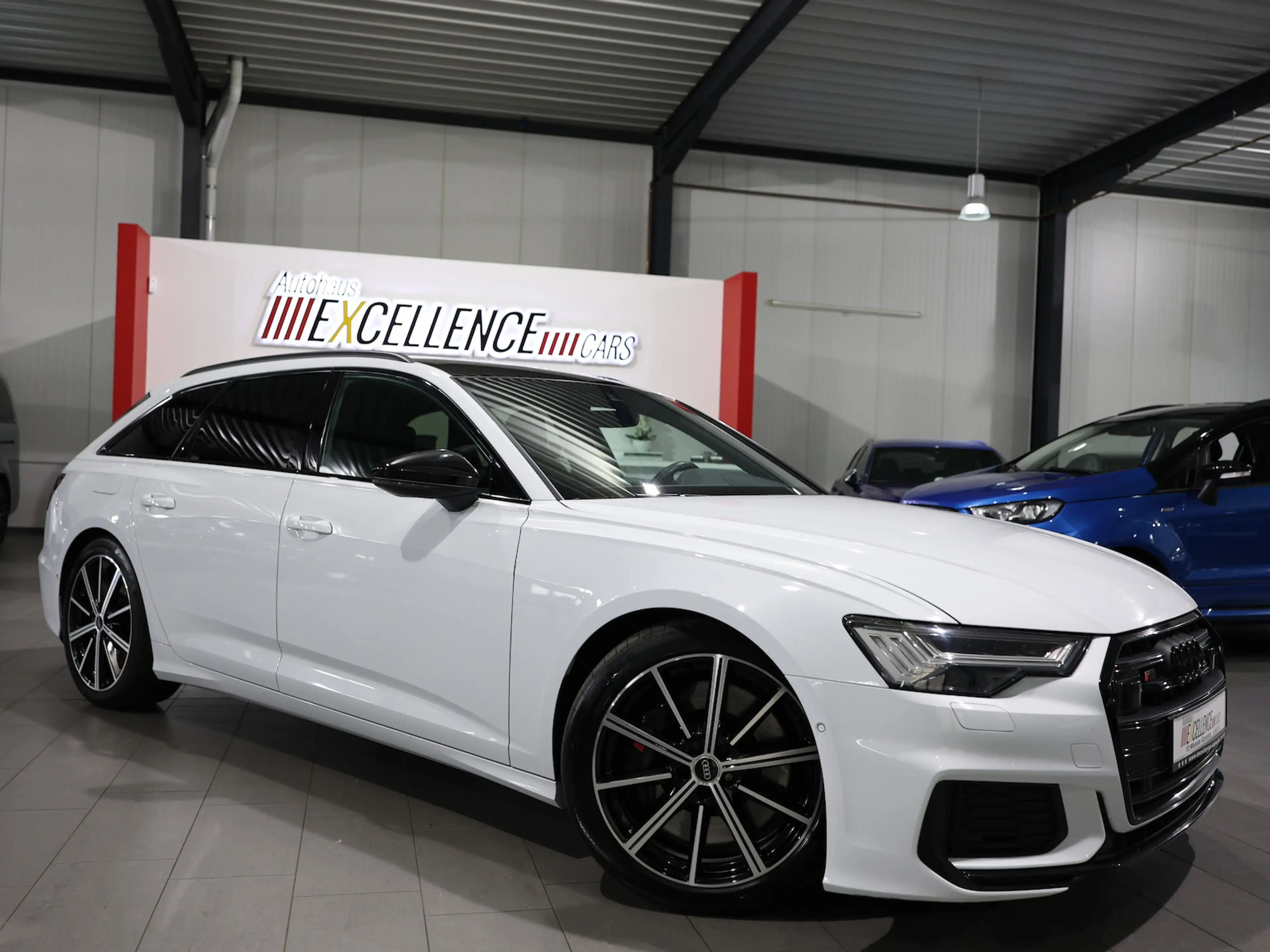 Audi S6 Avant 3.0 TDI Q S-LINE WHITE & BLACK PANORAMA — photo 3