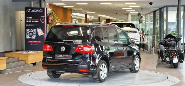 Volkswagen Touran view 6