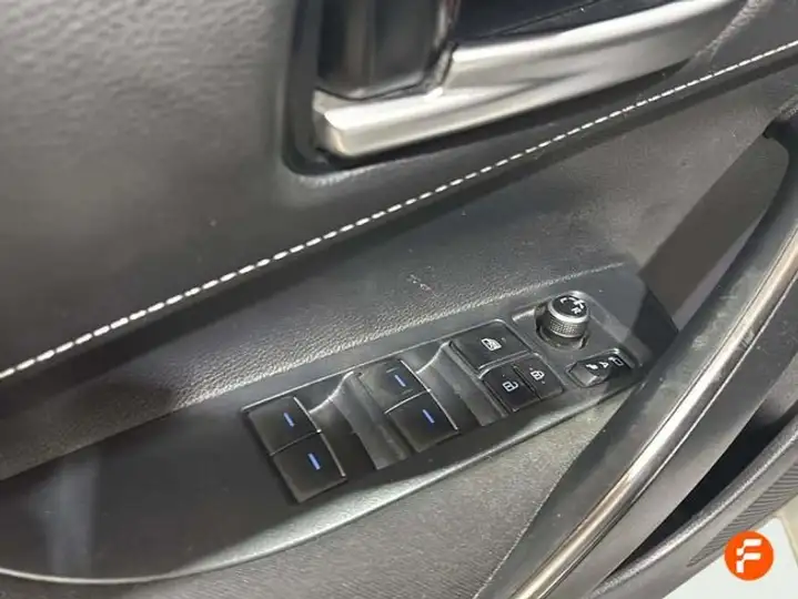 Toyota Auris 2022, foto 20