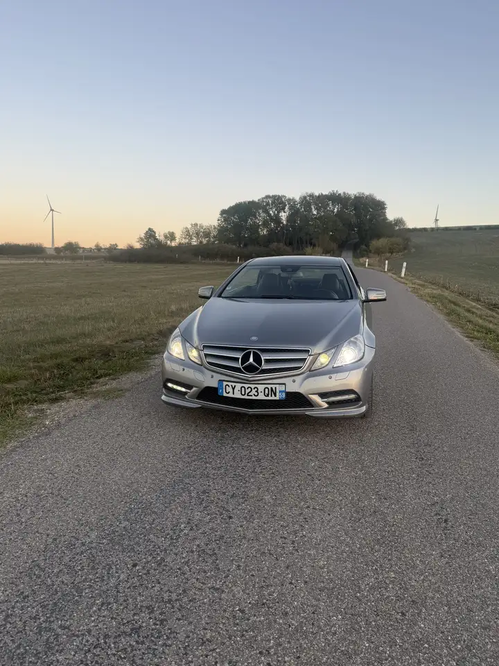Mercedes-Benz E 220