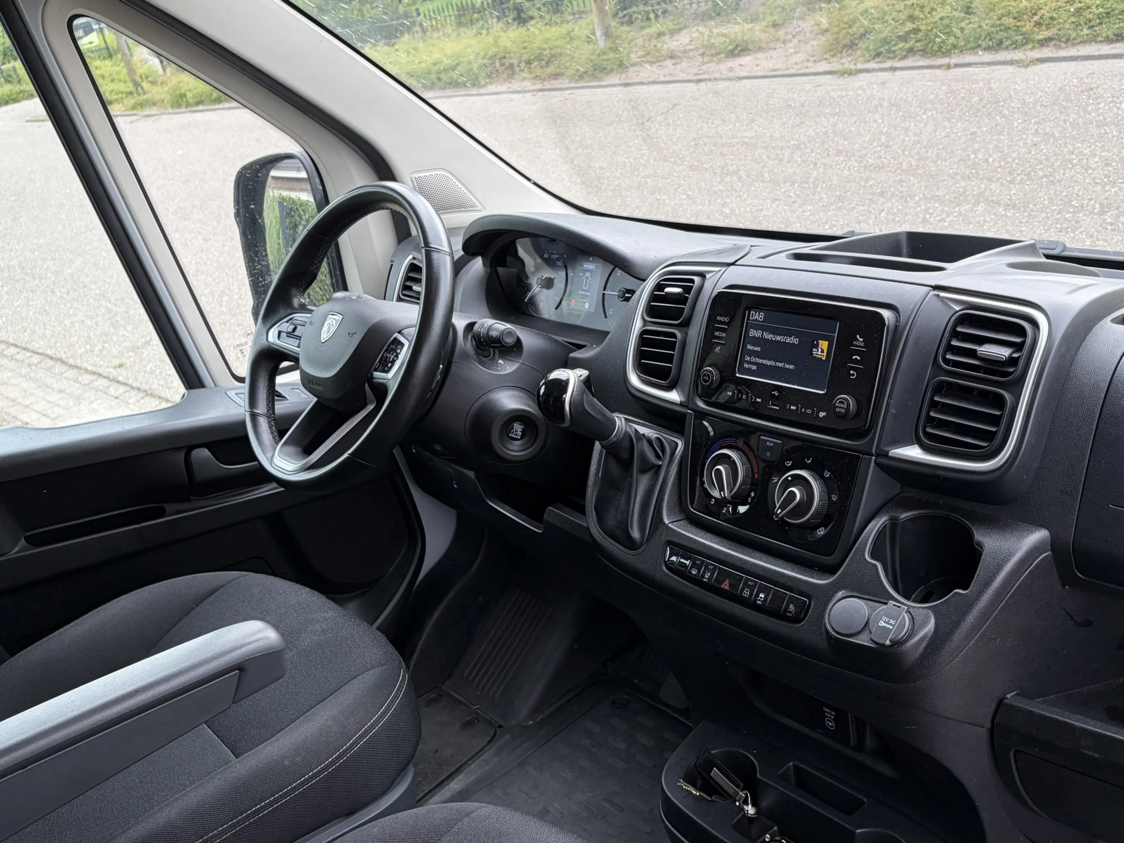 Peugeot Boxer 2.2 BlueHDi 180PK Euro6 L4H2 3.5t Zwaar ✓ 3-zits ✓ — photo 3