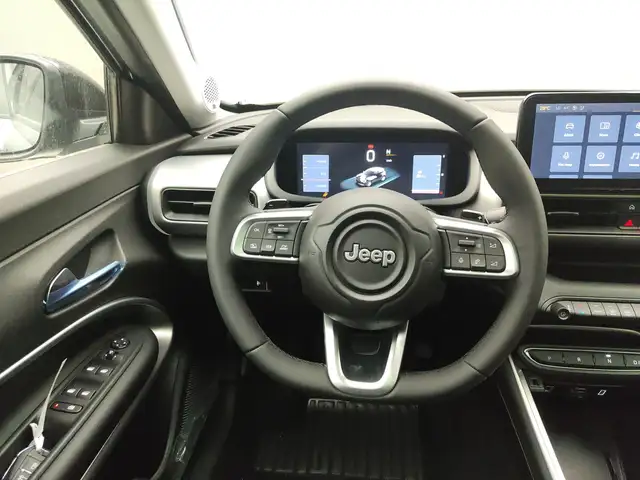 Jeep Avenger view 10