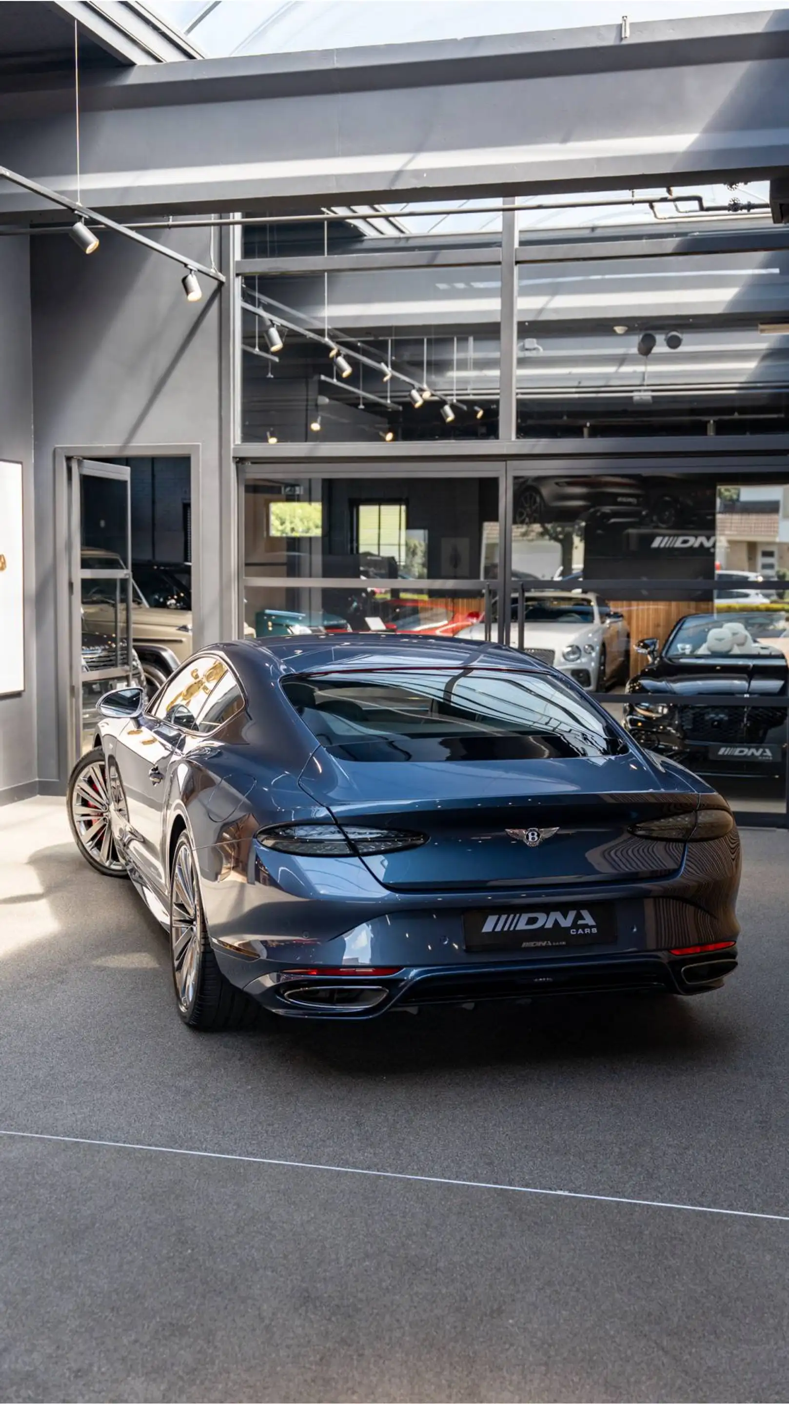 Bentley Continental GT First Edition Touring Specification 4.0 V8 Hybrid — photo 26