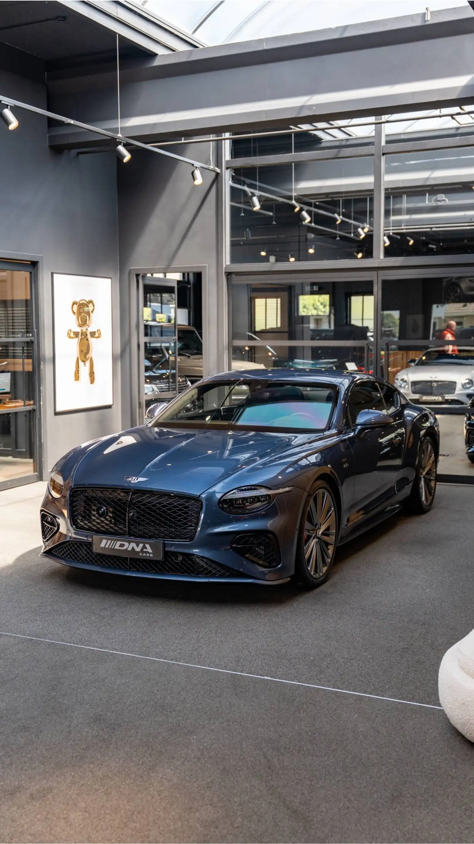 Bentley Continental GT First Edition Touring Specification 4.0 V8 Hybrid — photo 22
